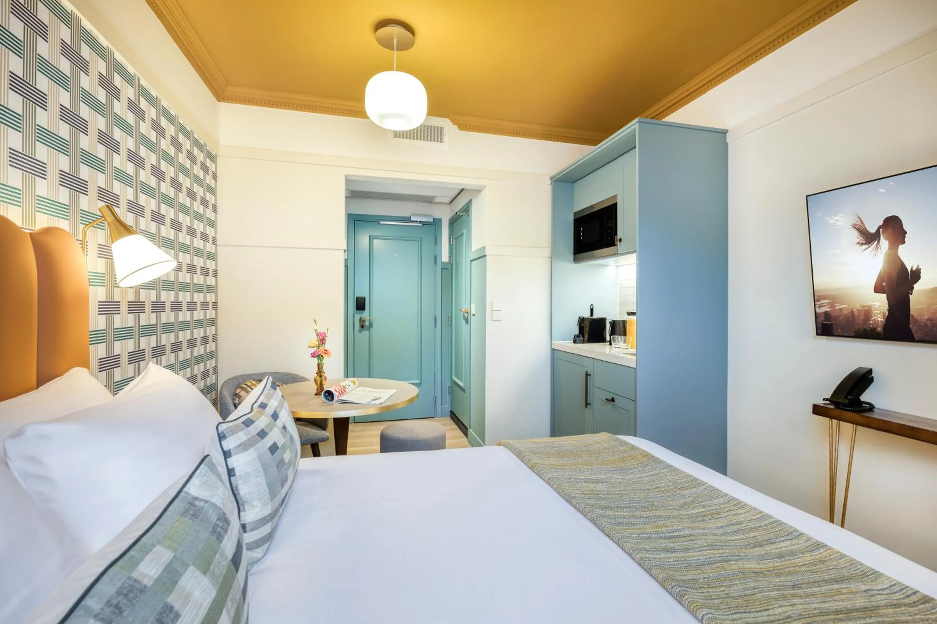 Photo of the whole room, Bed in Citadines Canal Amsterdam