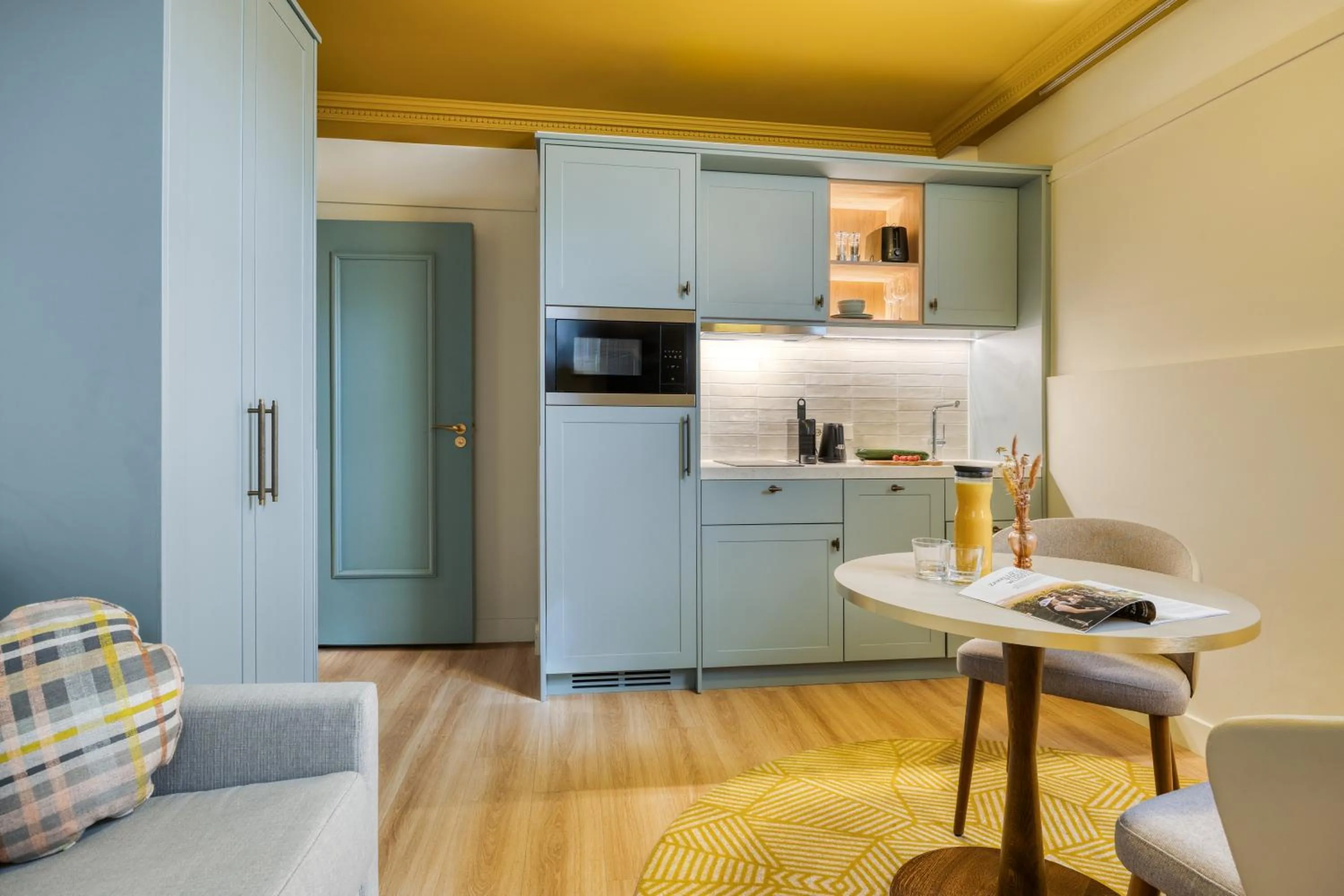 Kitchen or kitchenette in Citadines Canal Amsterdam