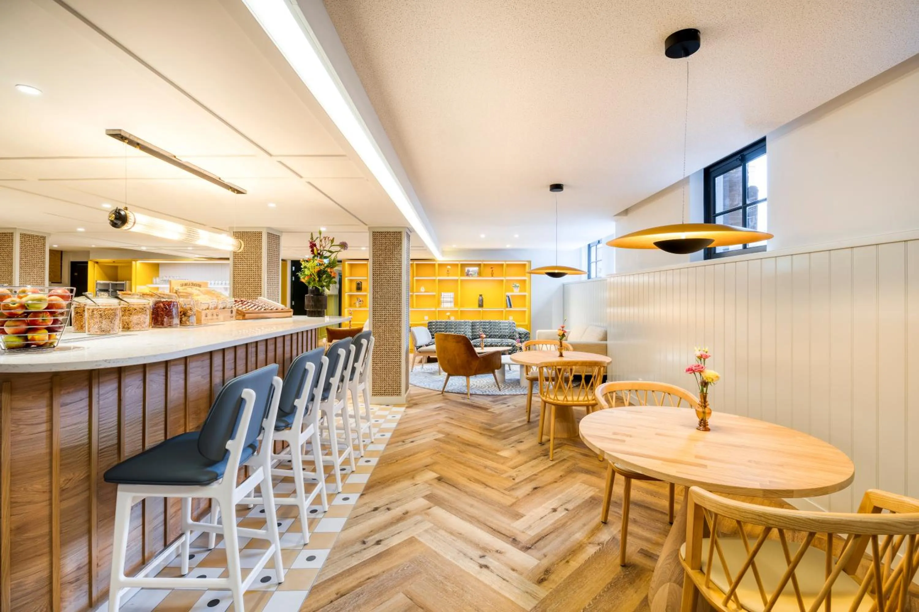 Breakfast in Citadines Canal Amsterdam