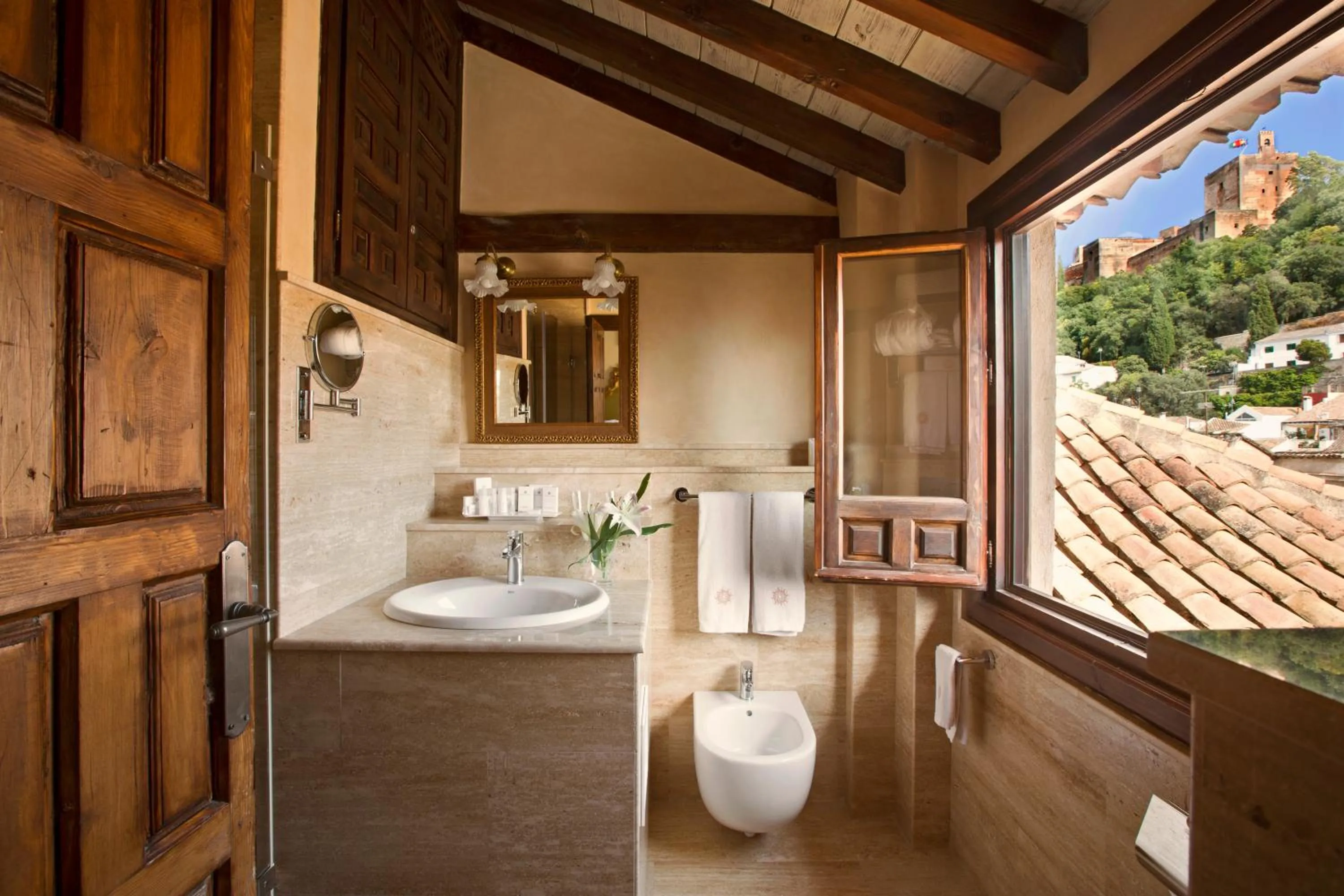 Bathroom in Hotel Casa 1800 Granada