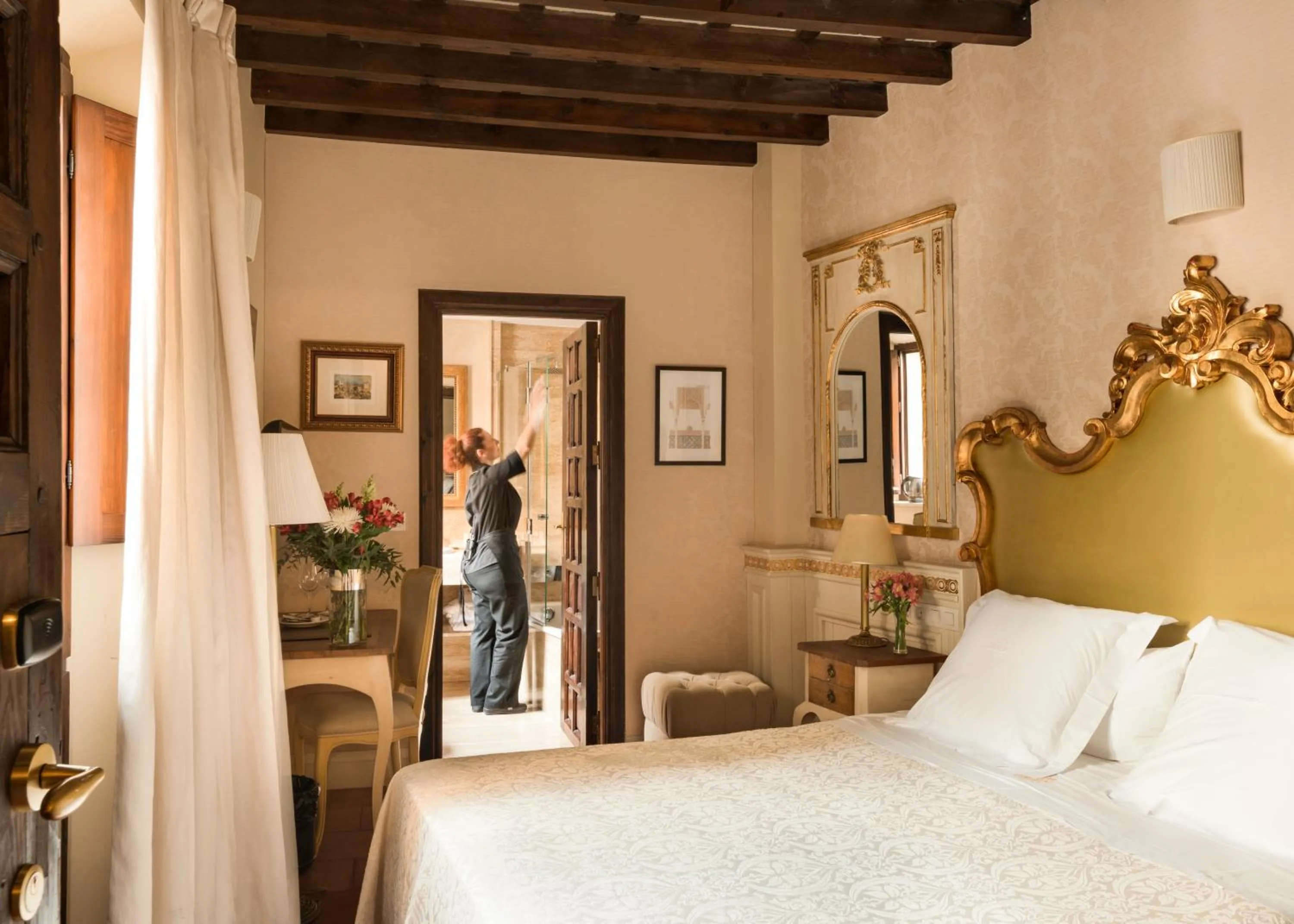 Photo of the whole room, Bed in Hotel Casa 1800 Granada