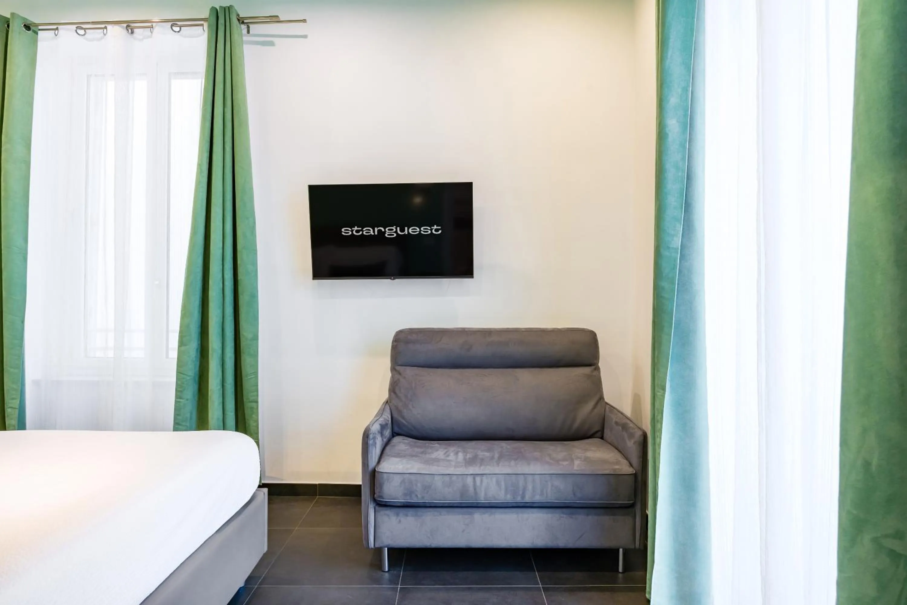 Photo of the whole room, Bed in Le Porte di Partenope