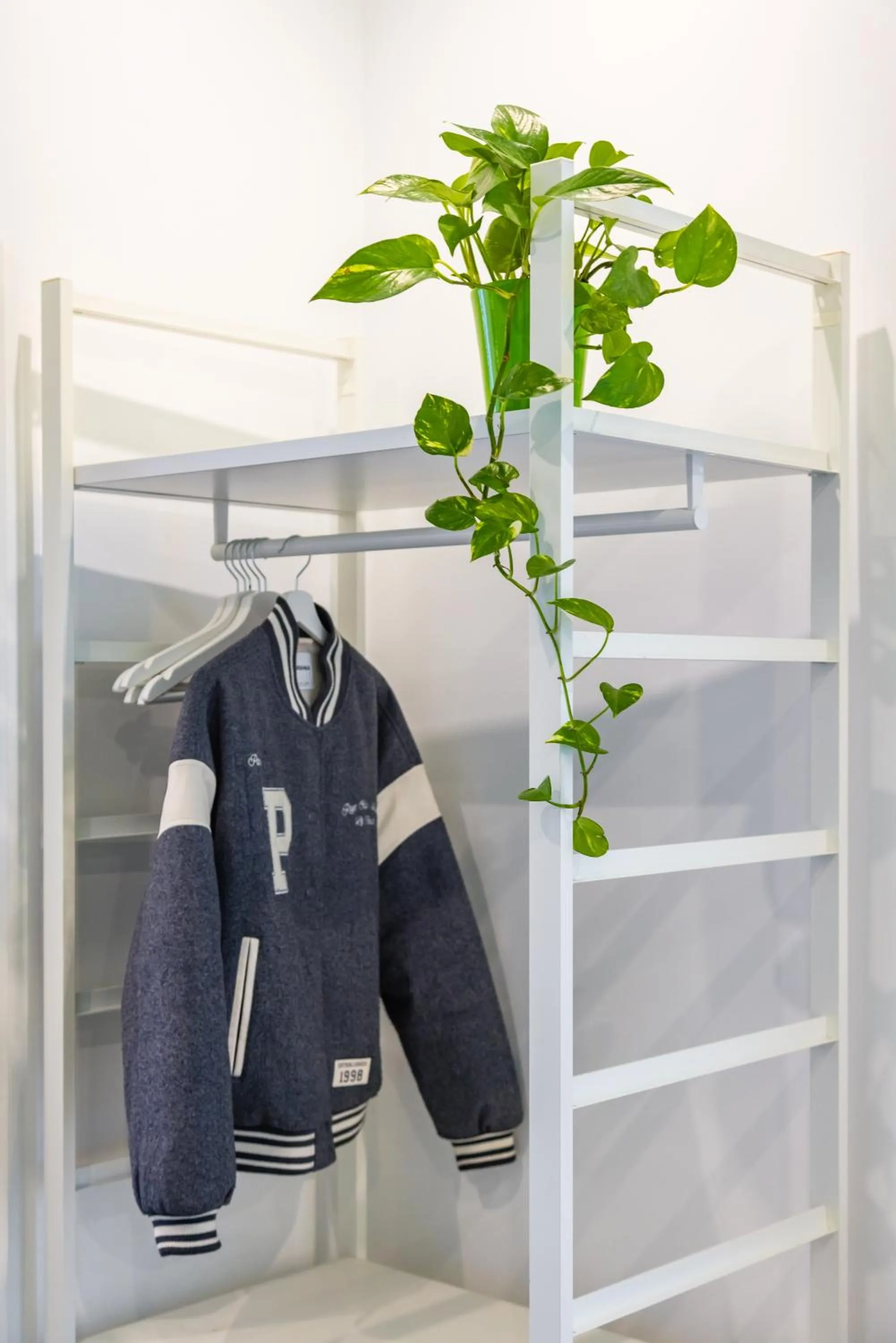 wardrobe in Le Porte di Partenope