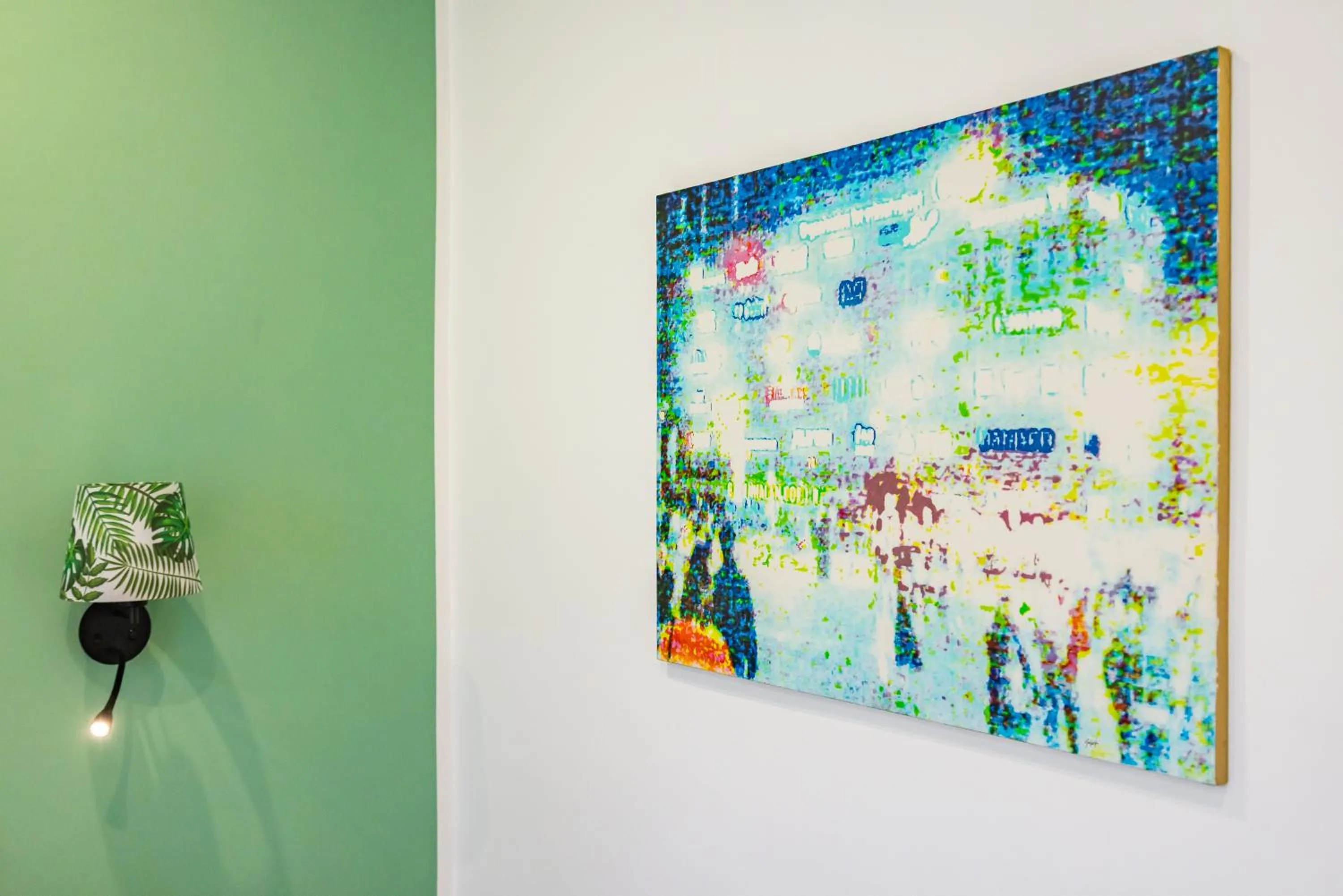 Decorative detail in Le Porte di Partenope