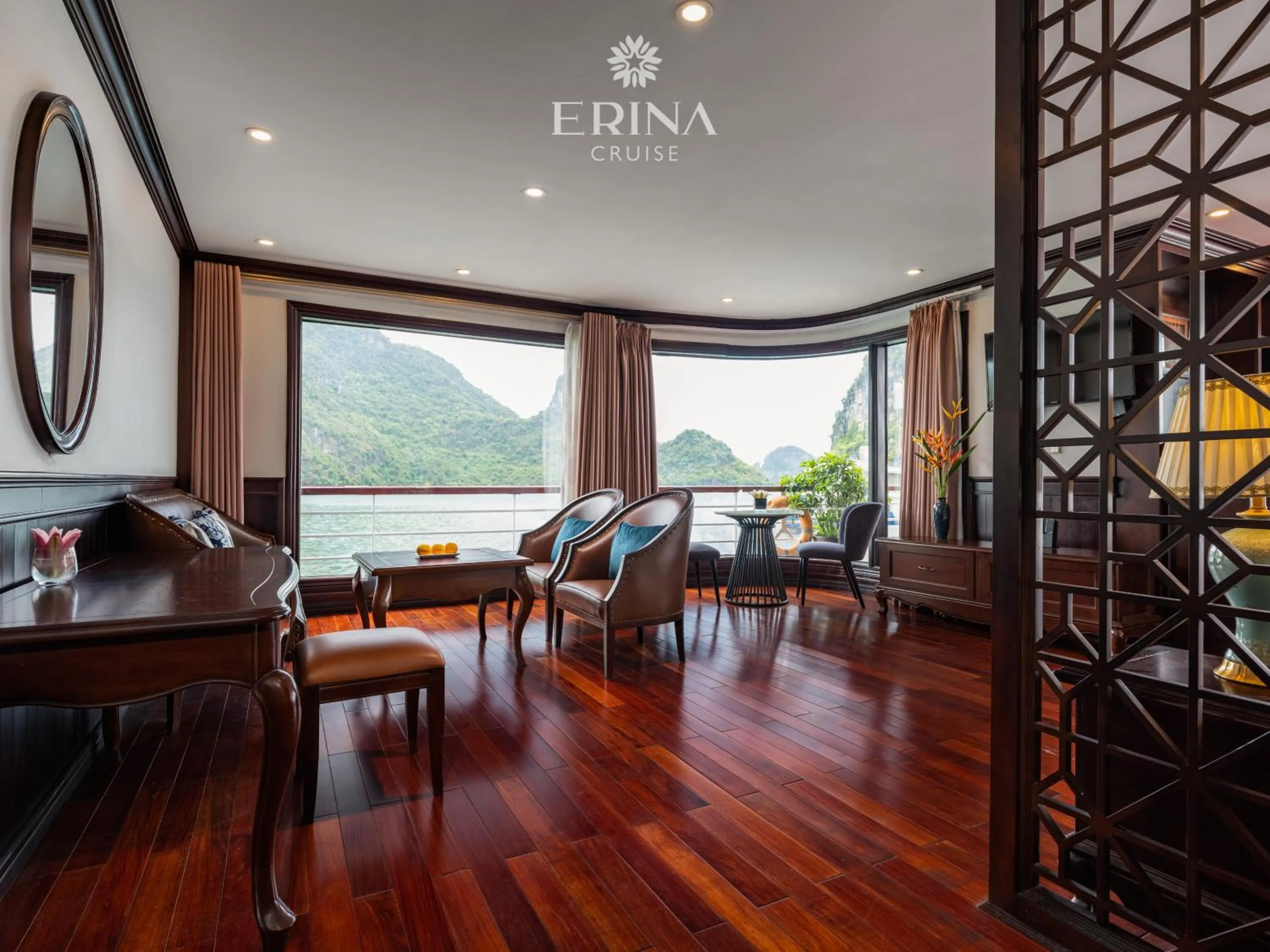 Living room in Erina Cruise by HAG