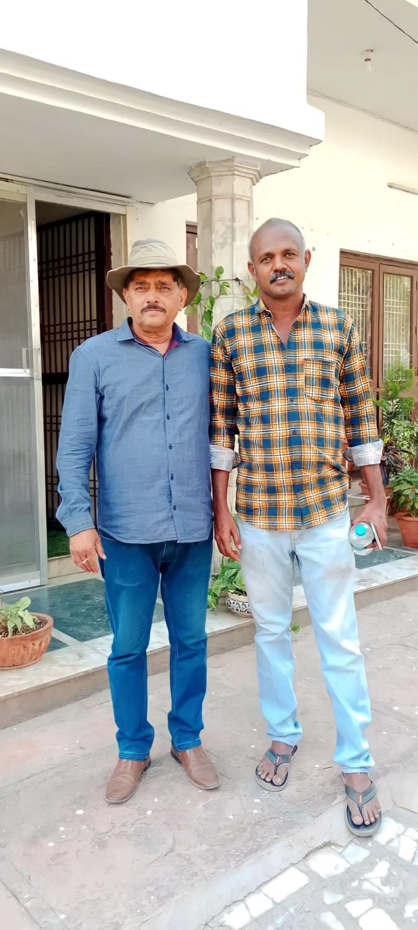 Guests in Alibaba’s Indiana Homestay