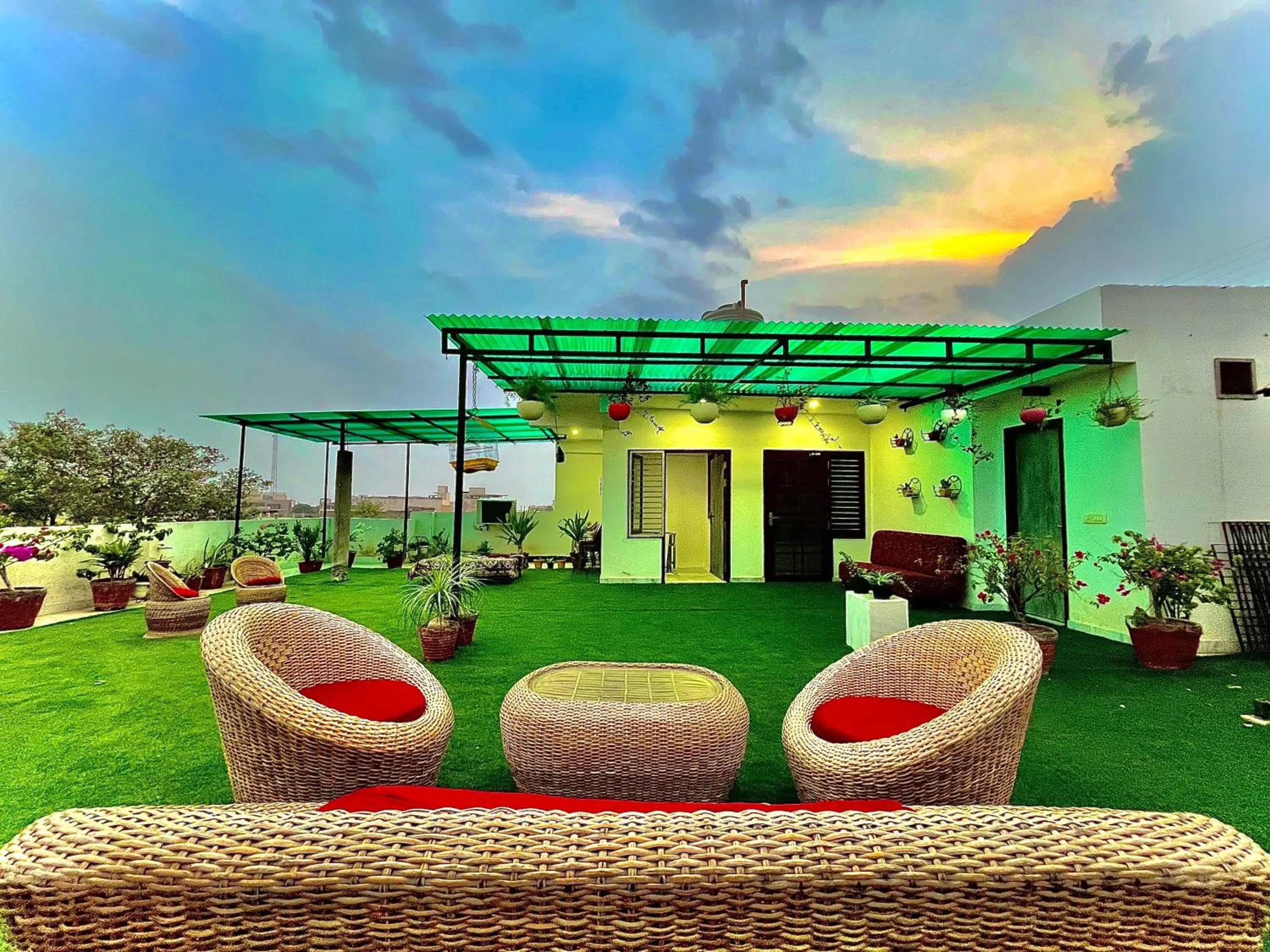 Garden in Alibaba’s Indiana Homestay