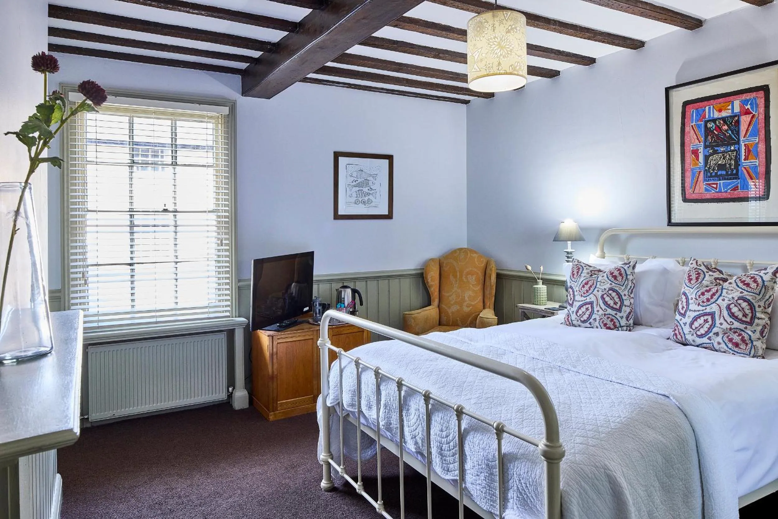 Bed in The Mistley Thorn