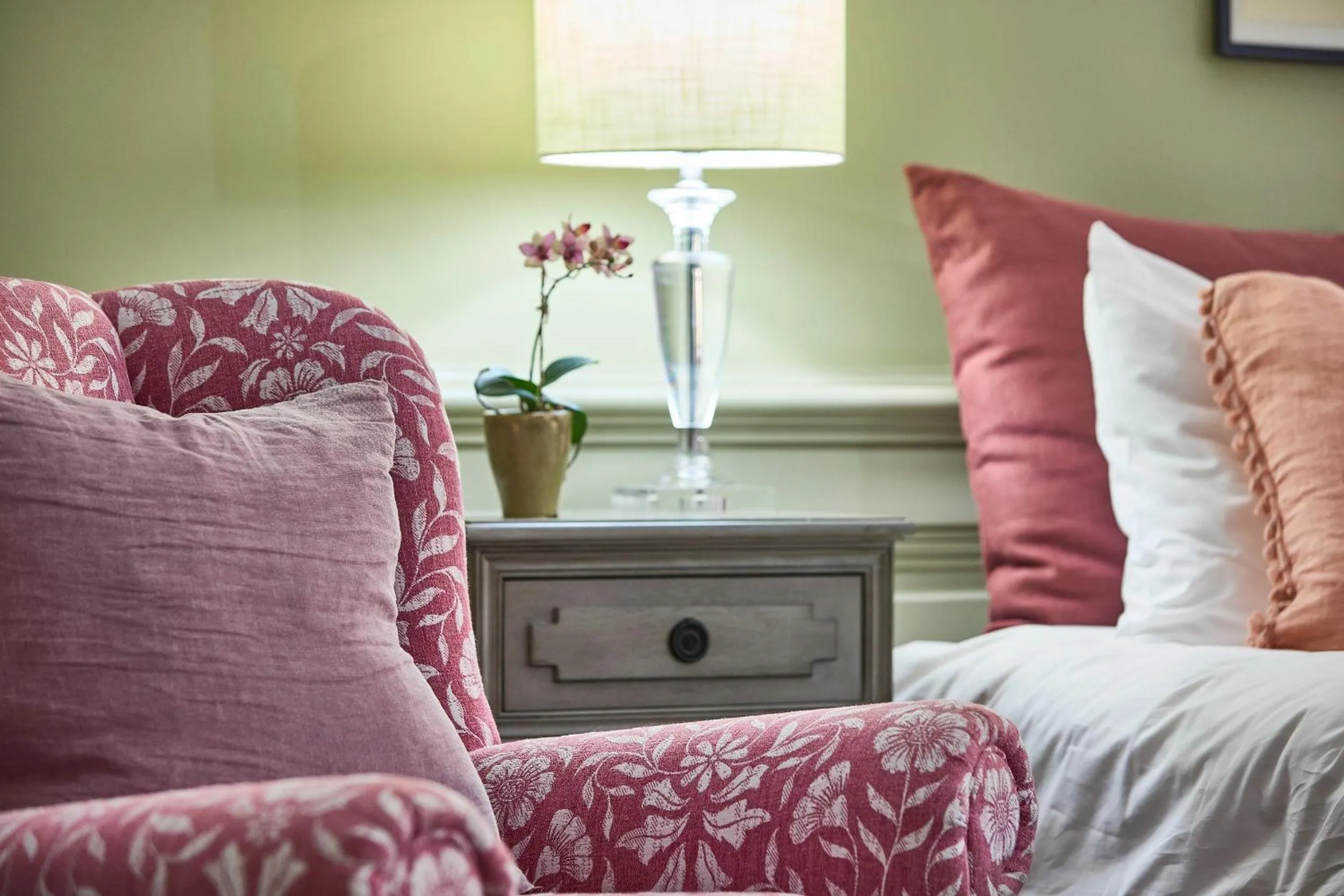 Bed in The Mistley Thorn