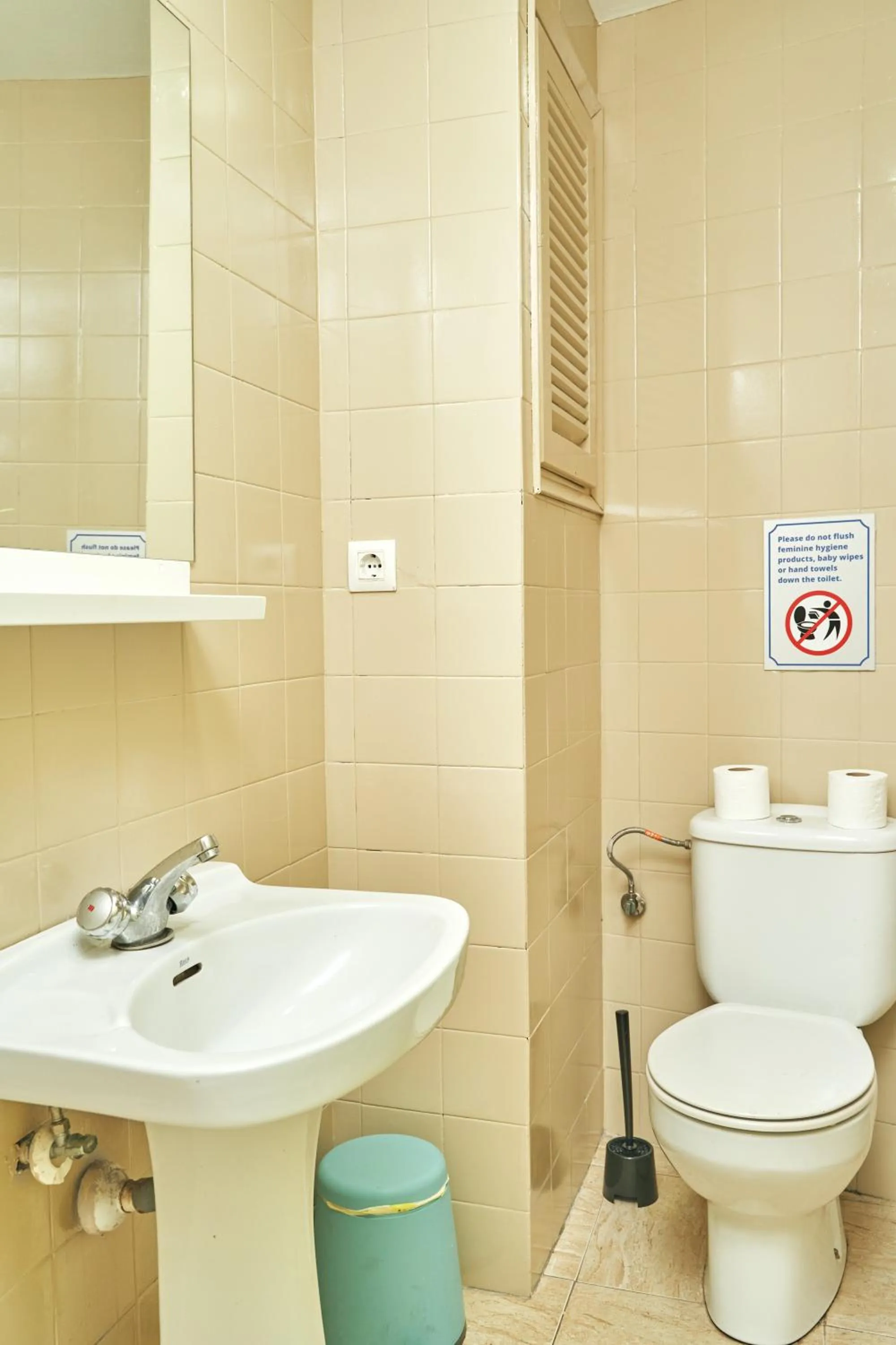 Bathroom in LOFT HOSTAL Group