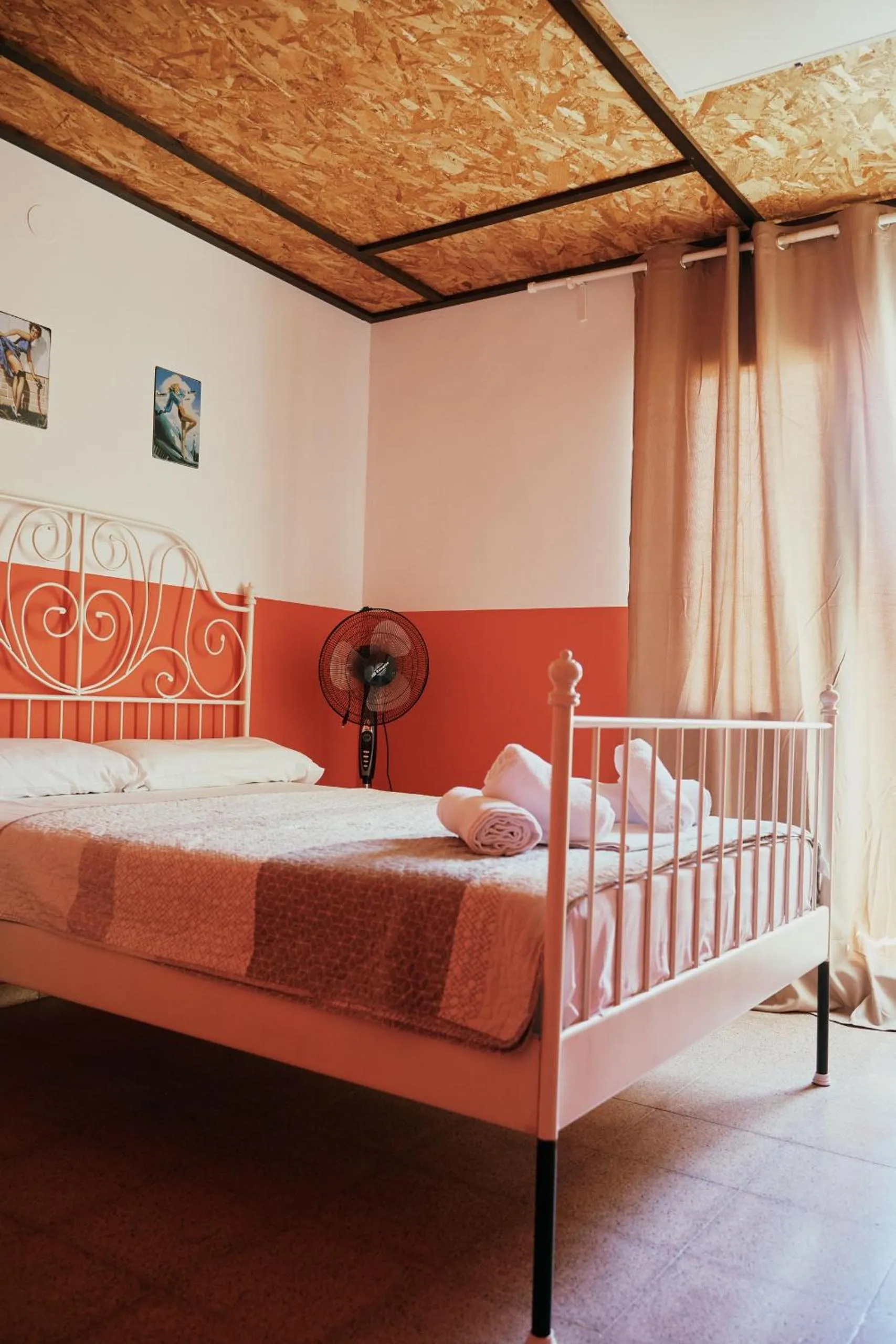 Bed in LOFT HOSTAL Group