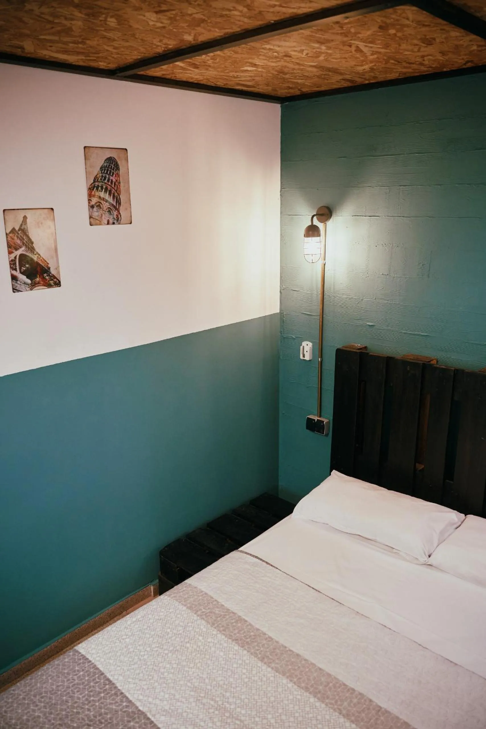 Bed in LOFT HOSTAL Group