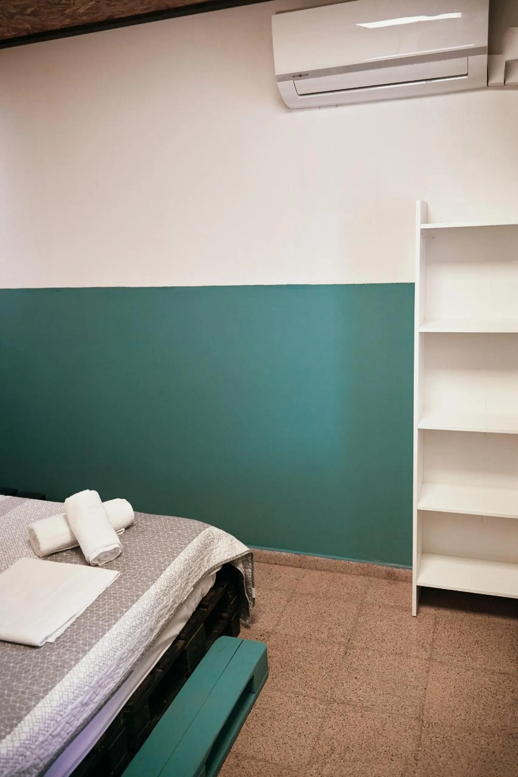 Bed in LOFT HOSTAL Group