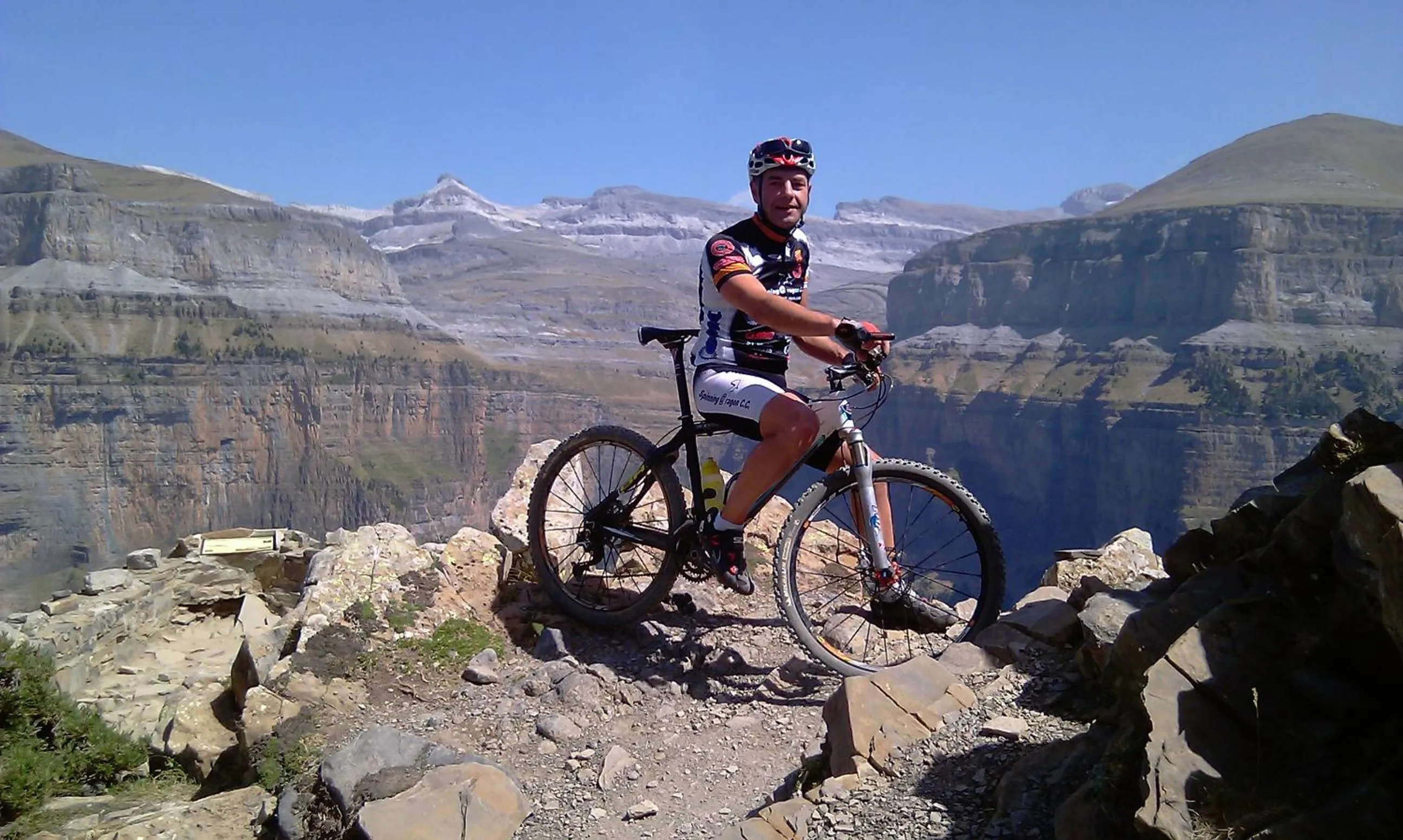 Cycling in Tierra de Biescas