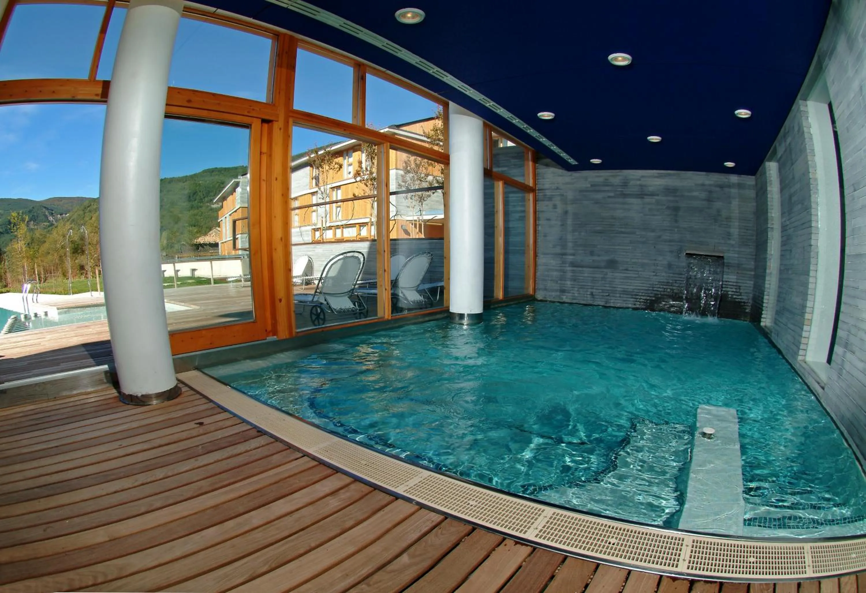 Swimming pool in Tierra de Biescas