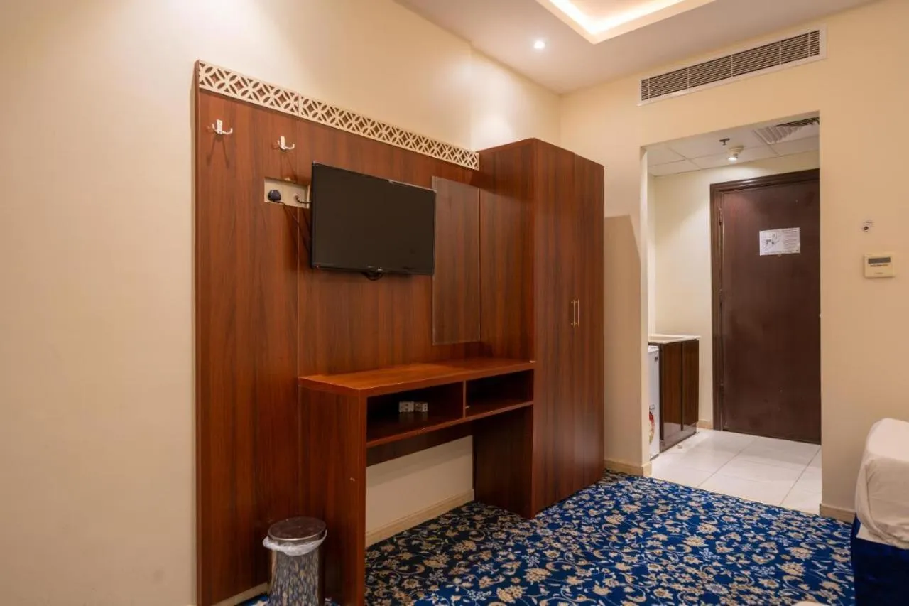 Bed in Waseem Al Azizia Hotel