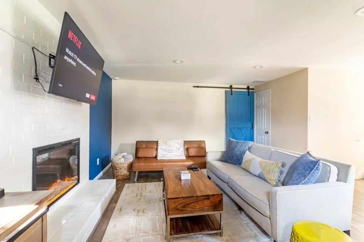 5 bedrooms with 4 Full Bath Fire Pit BBQ and Plush Amen on 1 2 acre