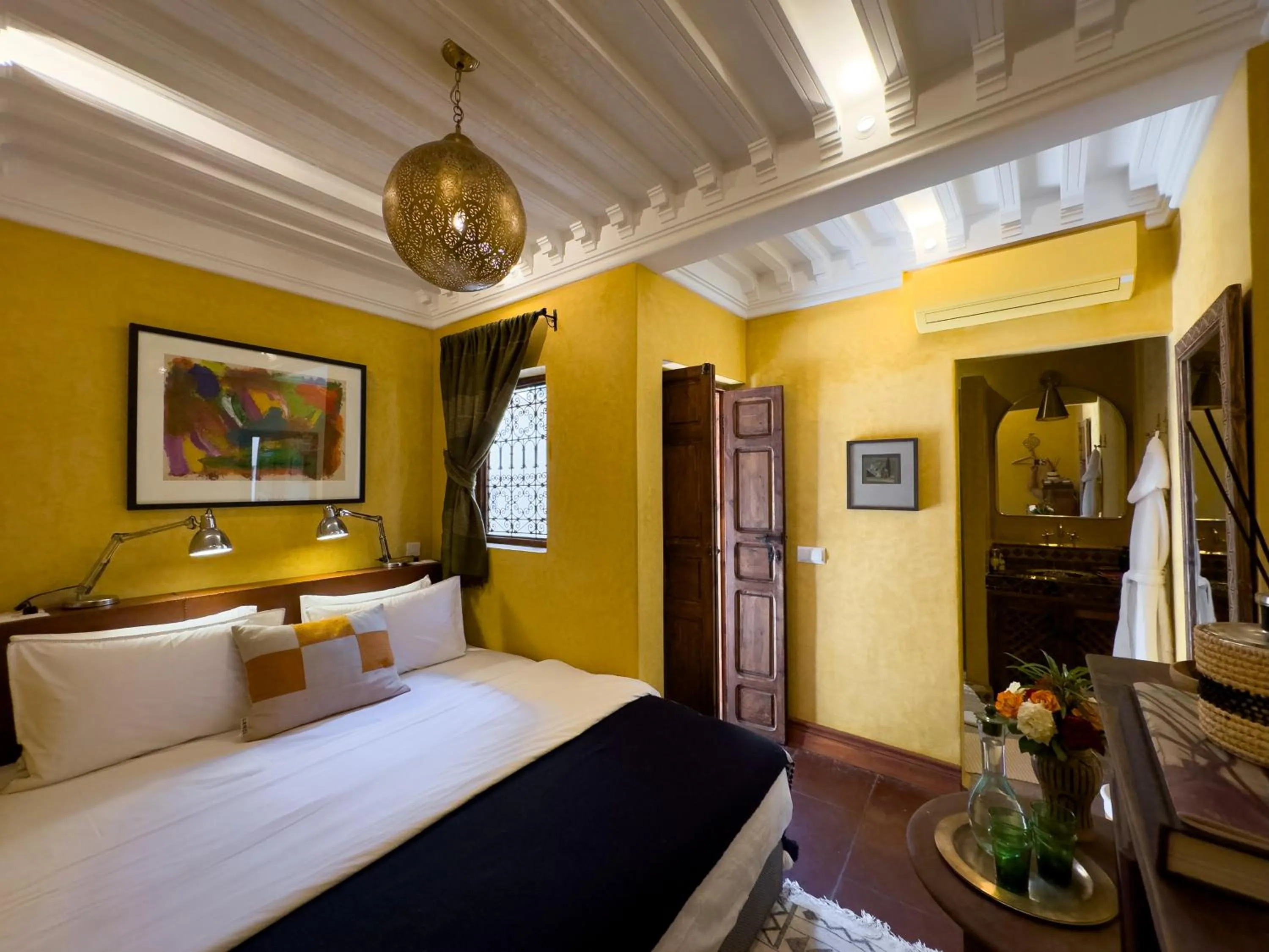 Photo of the whole room, Bed in Riad Alena