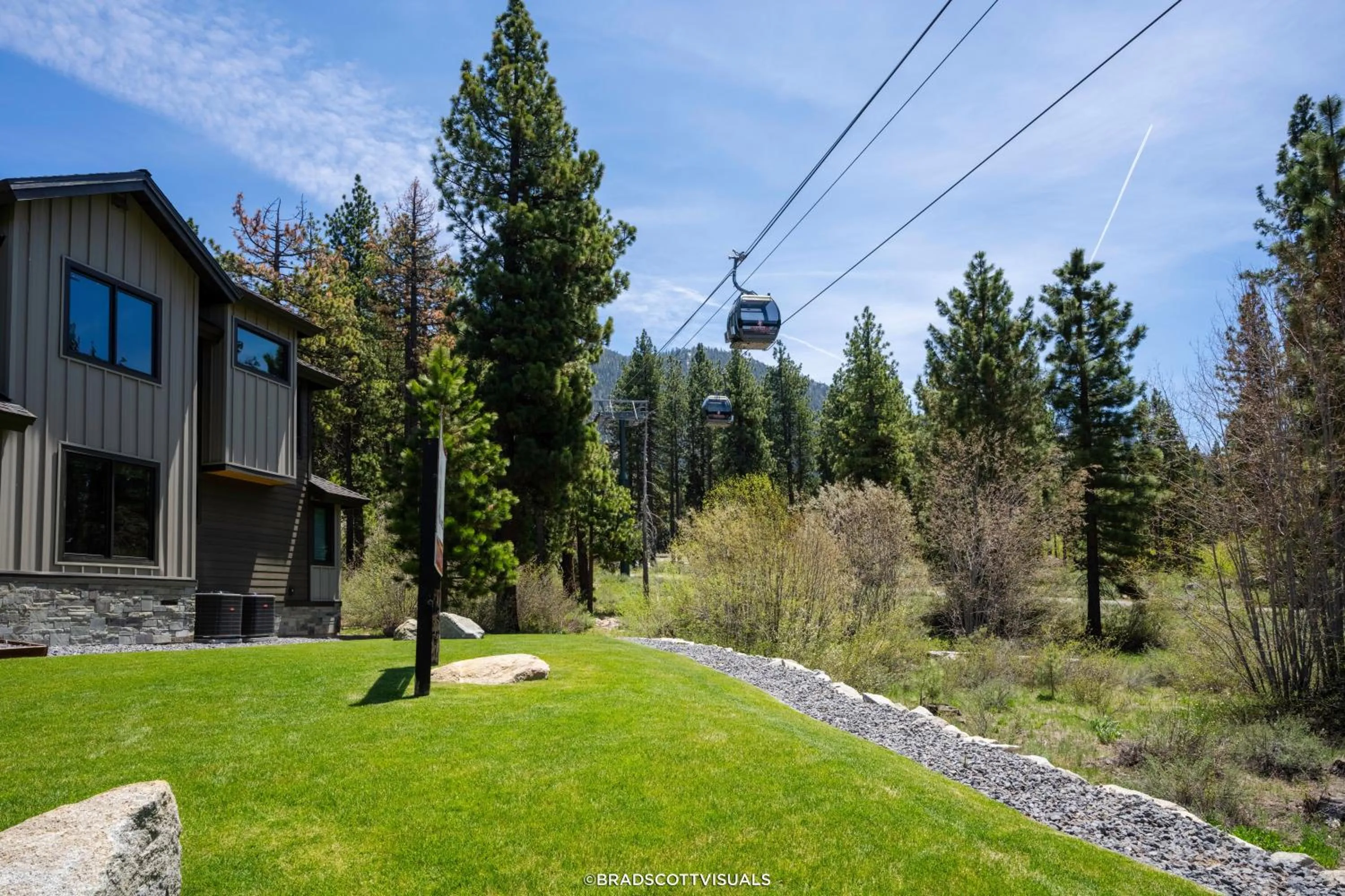 Mountain view in Gondola Vista Luxury Villas by Ski Heavenly & Beaches