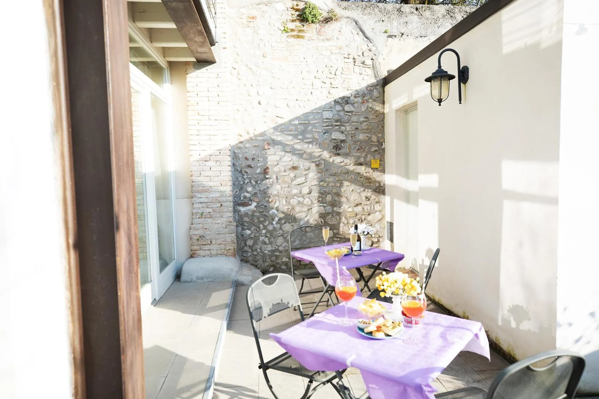 Patio in Relais La Rocca Solferino