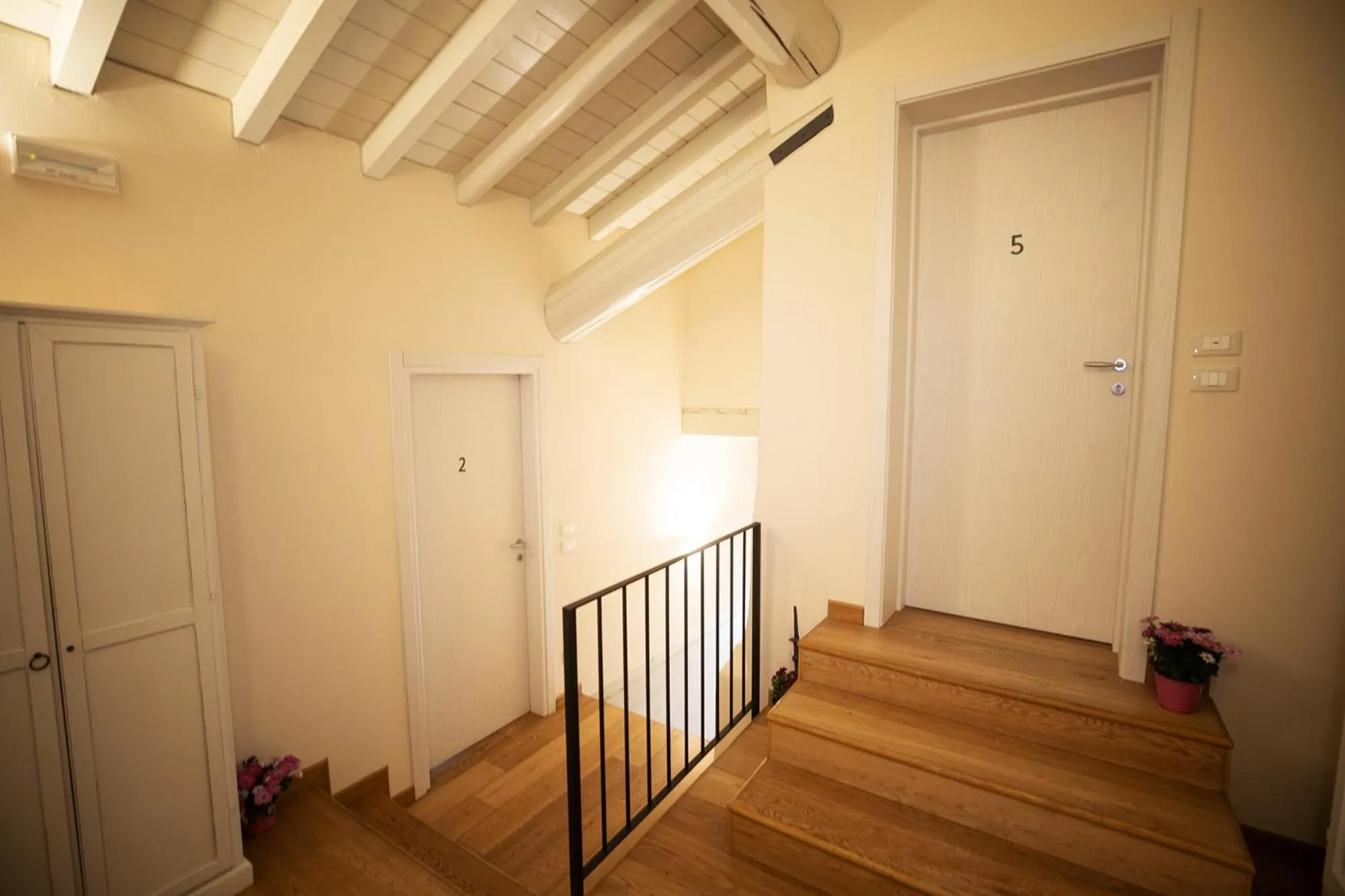 Facade/entrance in Relais La Rocca Solferino