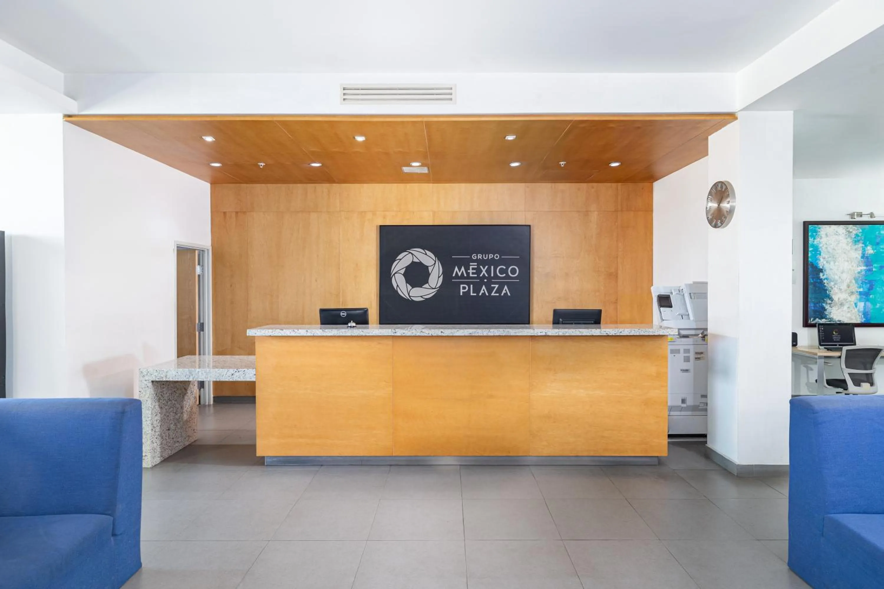 Lobby or reception in Hotel México Plaza Silao Aeropuerto