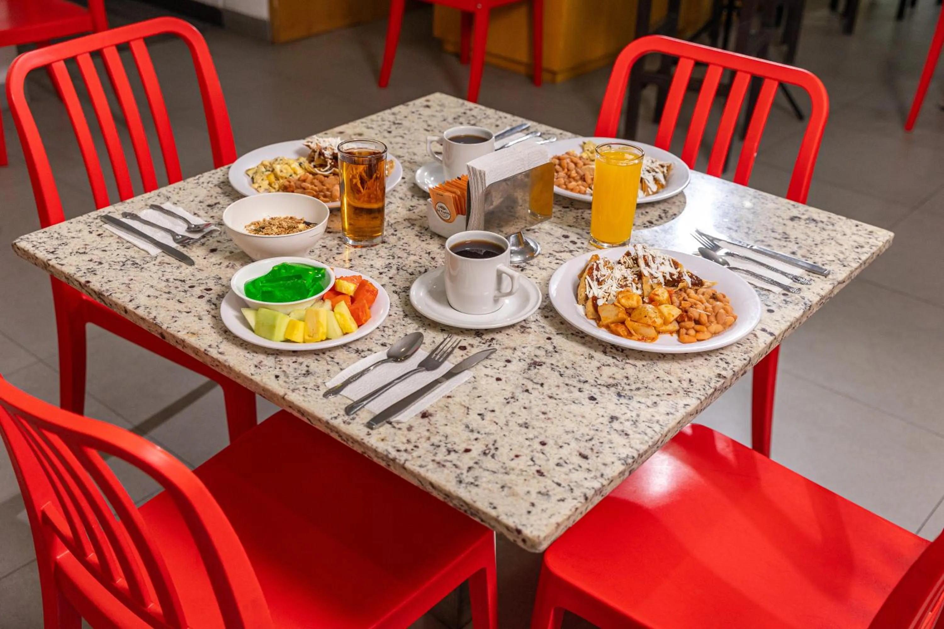 Breakfast in Hotel México Plaza Silao Aeropuerto