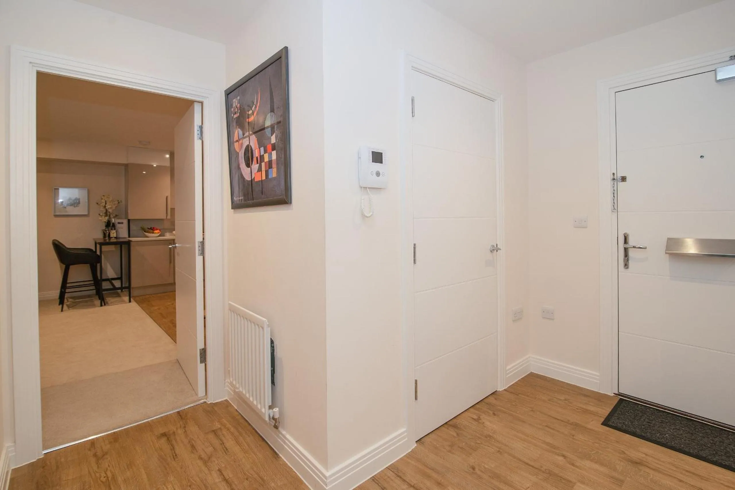 Facade/entrance in Stunning 2-Bed Apartment in Stevenage, Sleeps 5 with free Private Parking