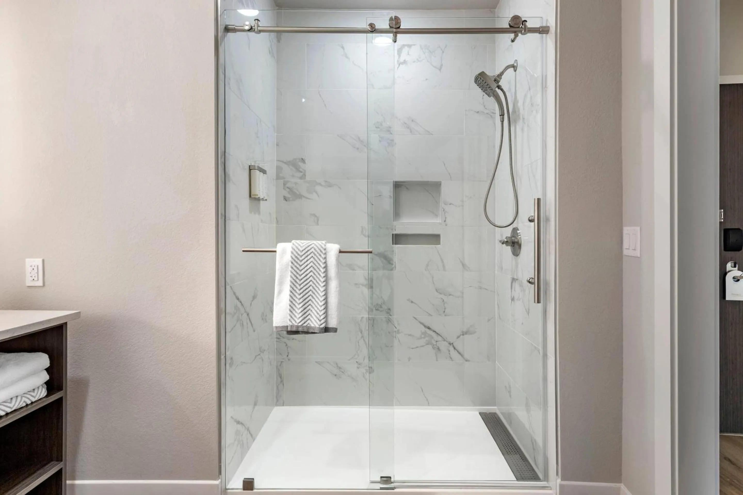 Bedroom in Cambria Hotel Austin Uptown near the Domain