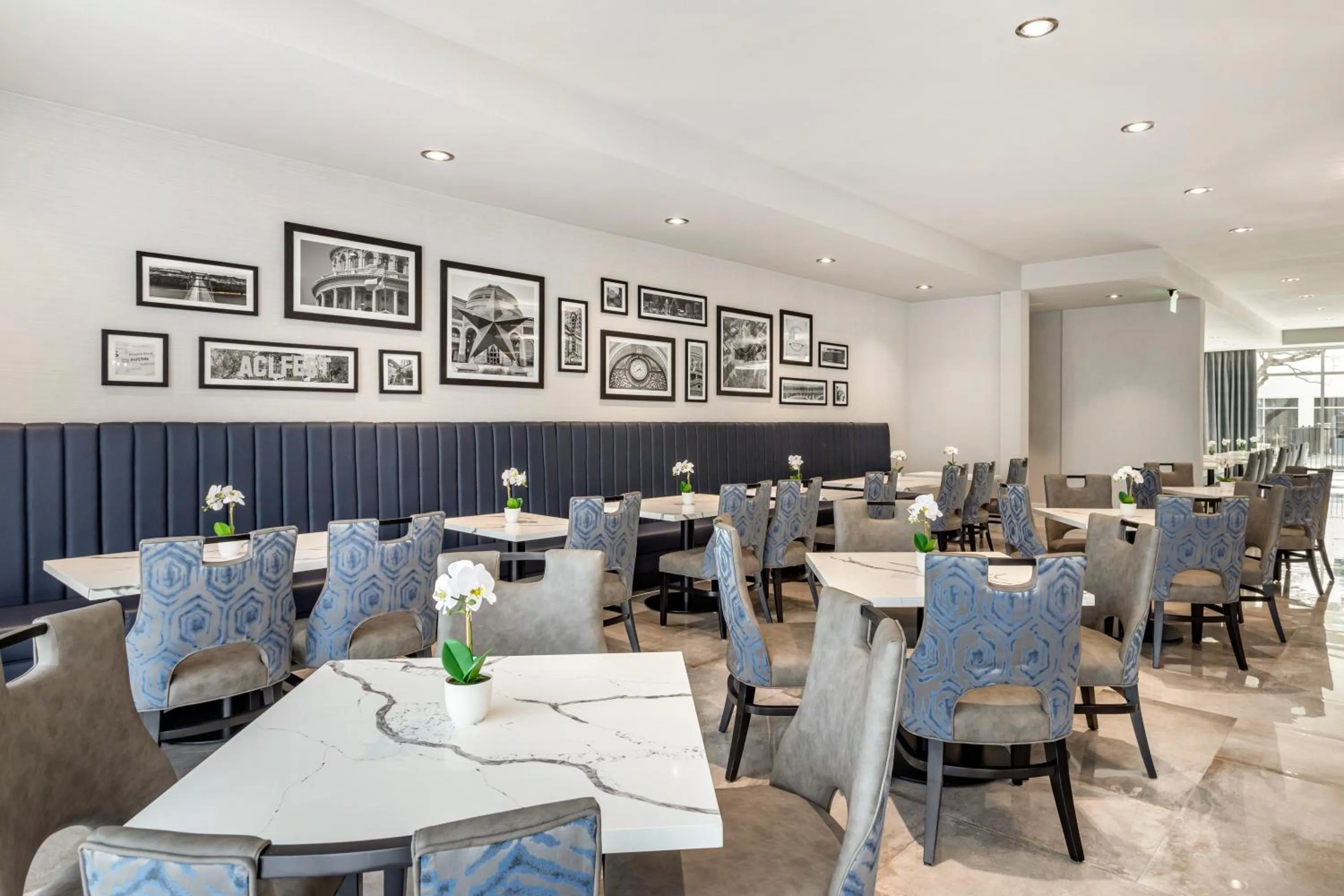 Restaurant/places to eat in Cambria Hotel Austin Uptown near the Domain