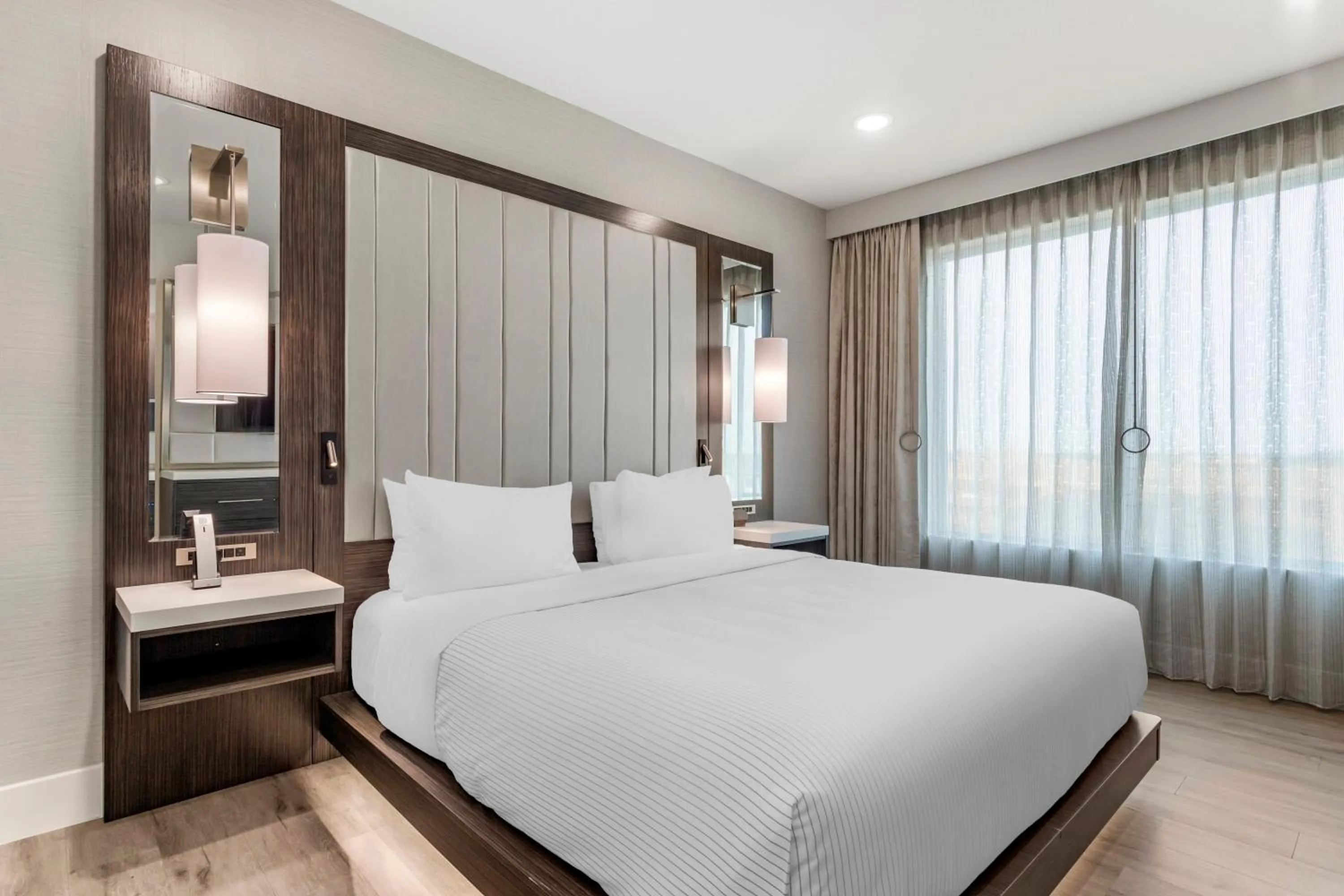 Bedroom, Bed in Cambria Hotel Austin Uptown near the Domain