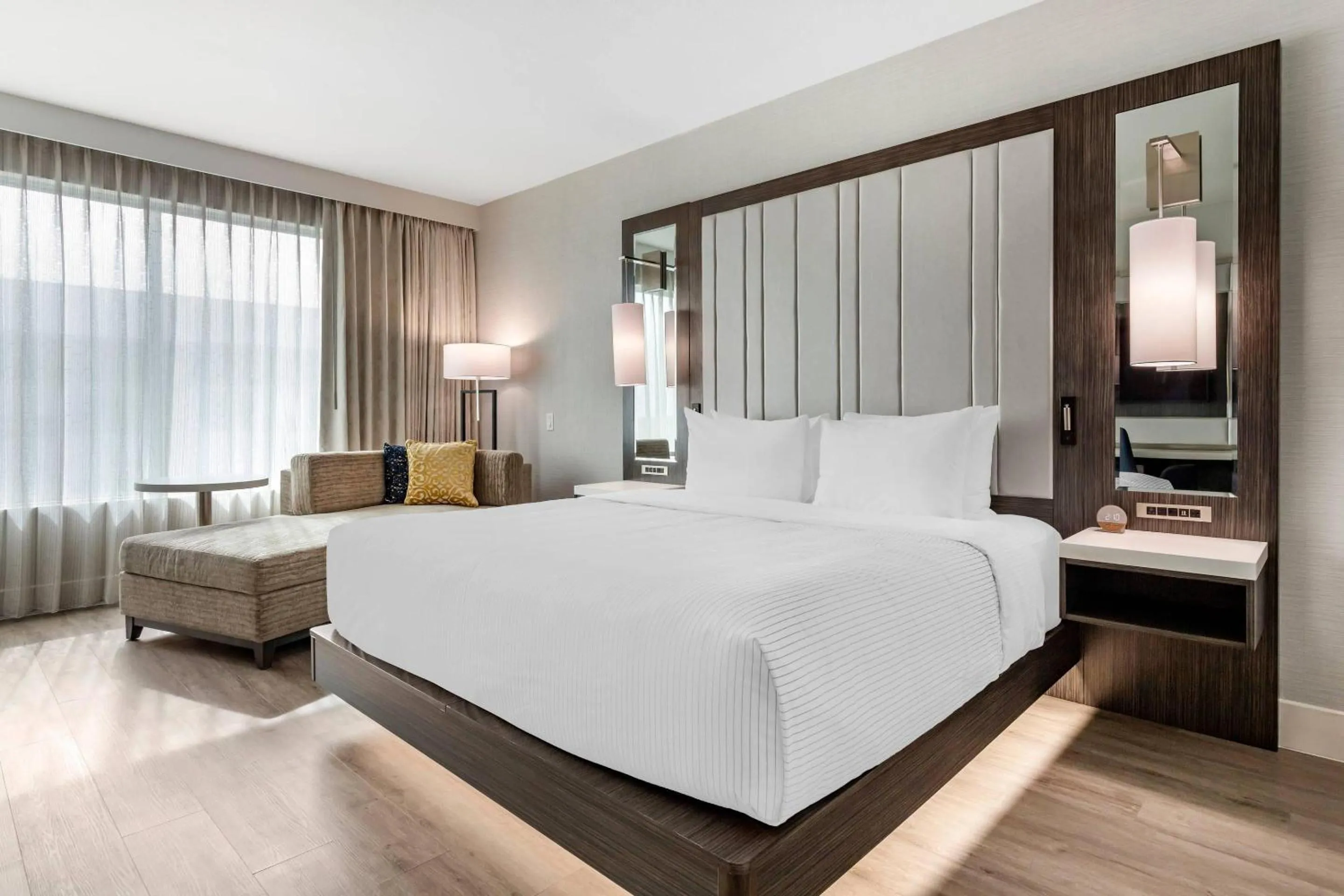 Bedroom, Bed in Cambria Hotel Austin Uptown near the Domain