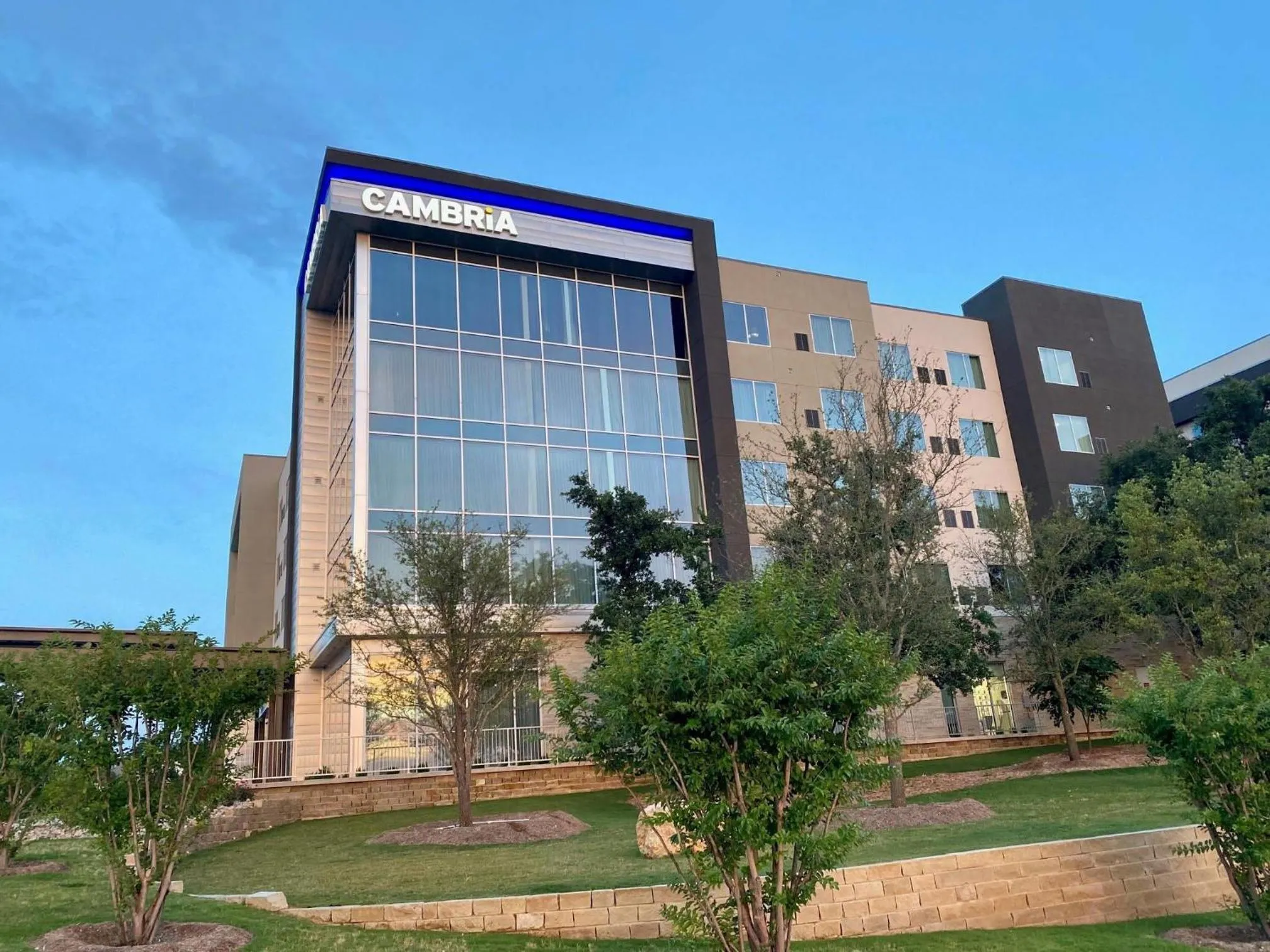 Property building in Cambria Hotel Austin Uptown near the Domain