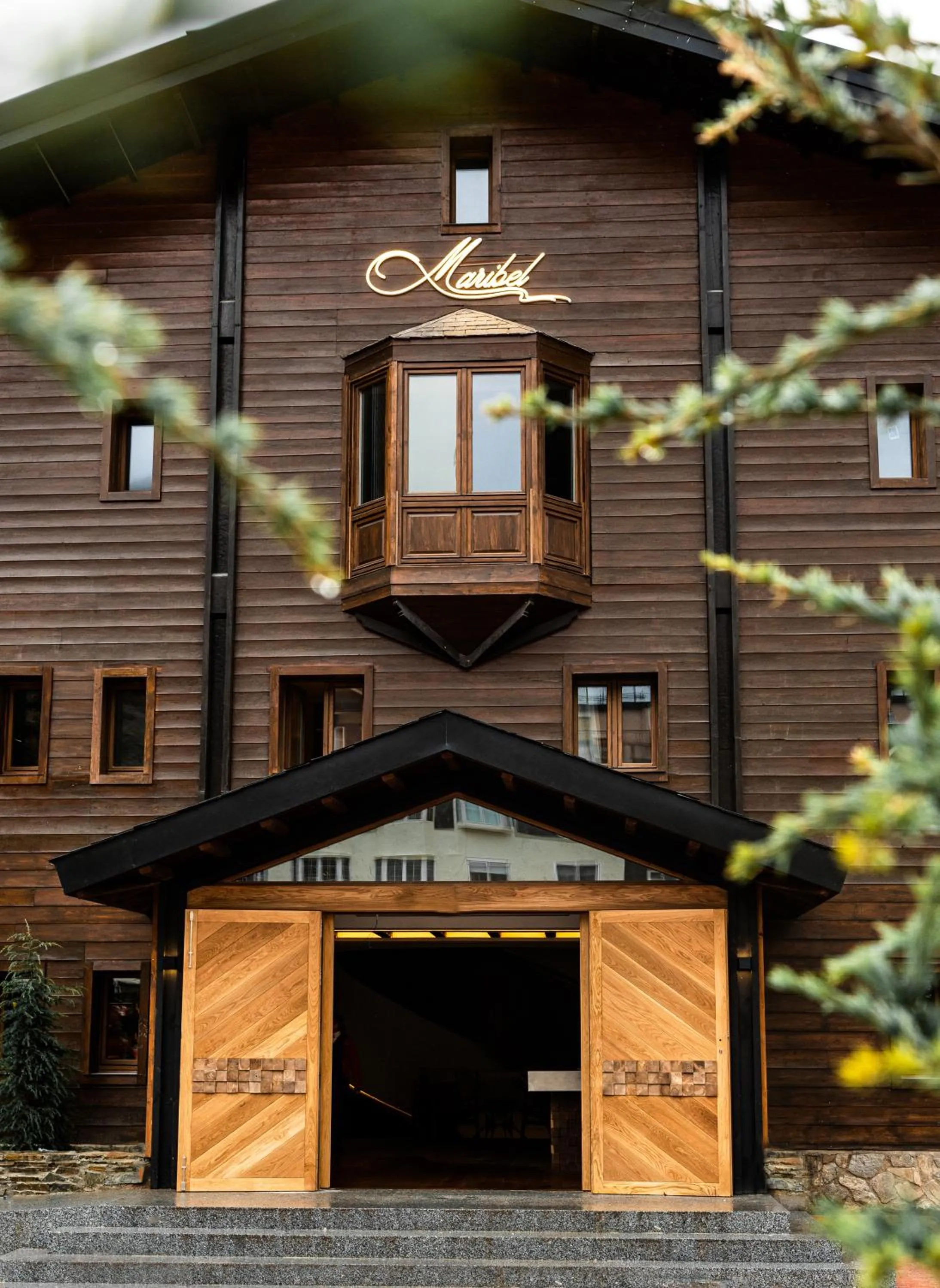 Facade/entrance in Hotel Maribel