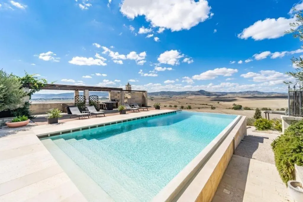 Pool view in Villa Matera