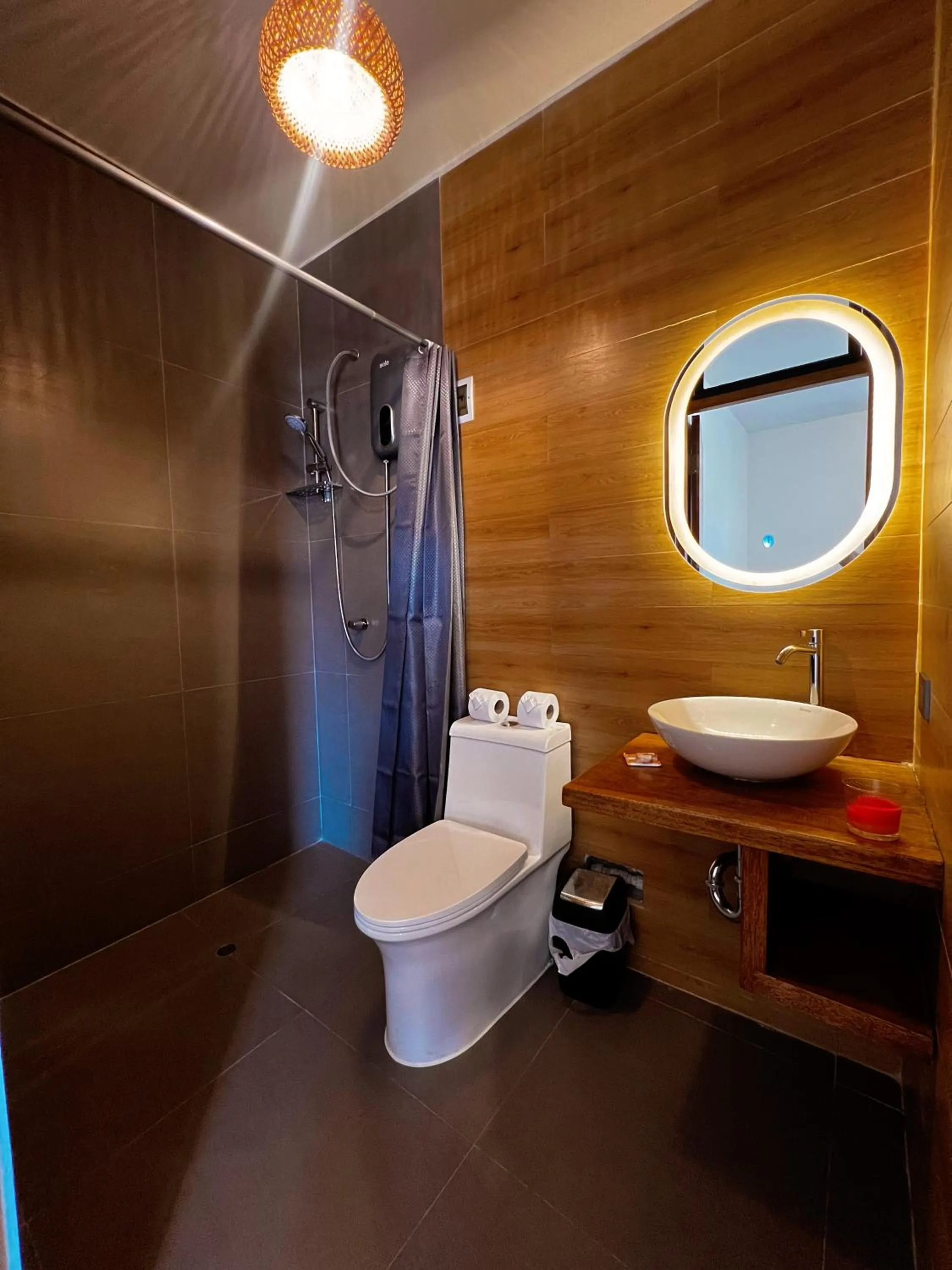 Shower in Gamora Hotel Playa