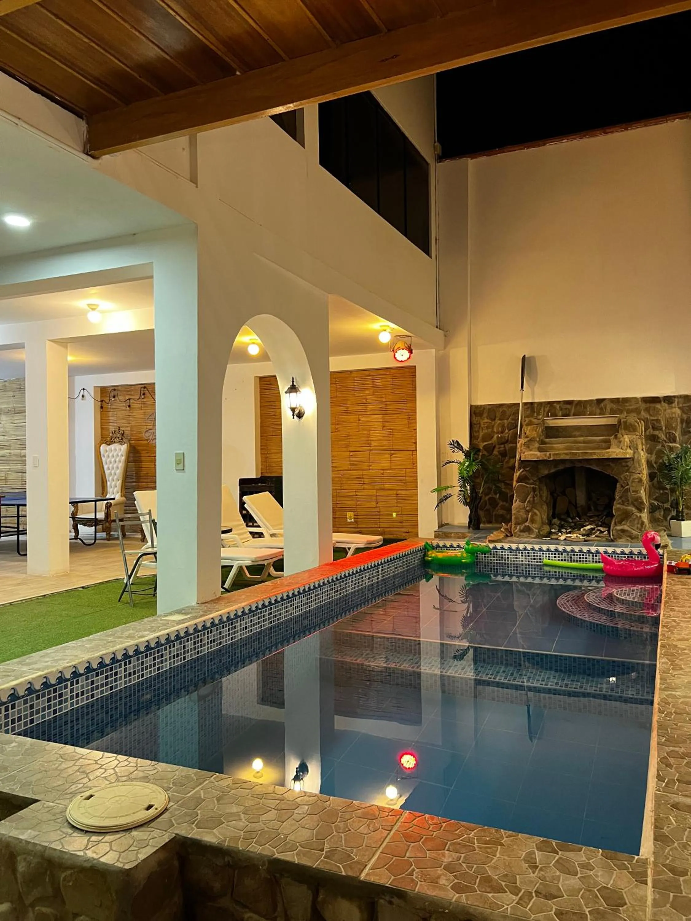 Swimming pool in Gamora Hotel Playa