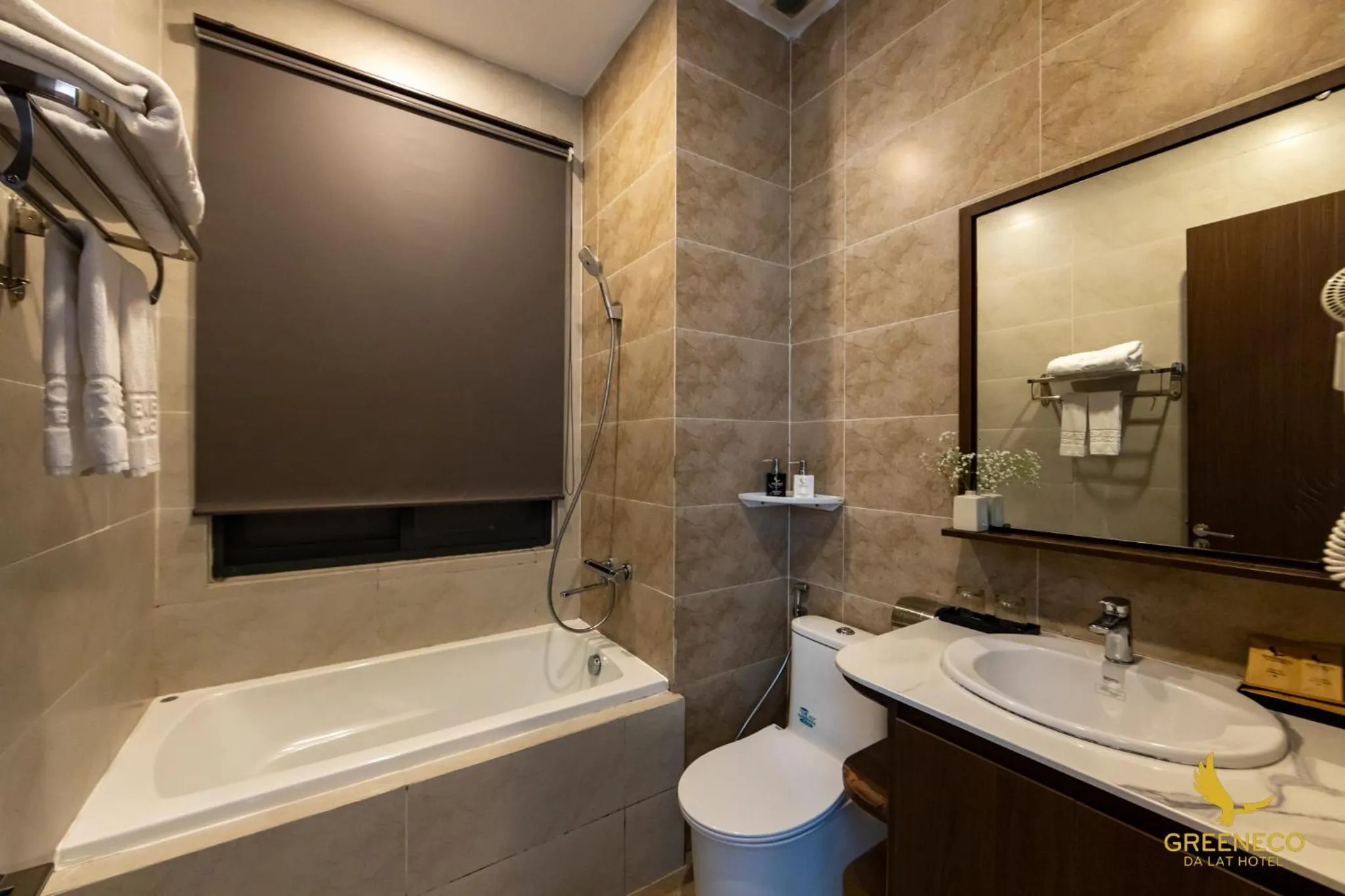 Bath in GREENECO DA LAT HOTEL - Khách sạn Green Eco Đà Lạt