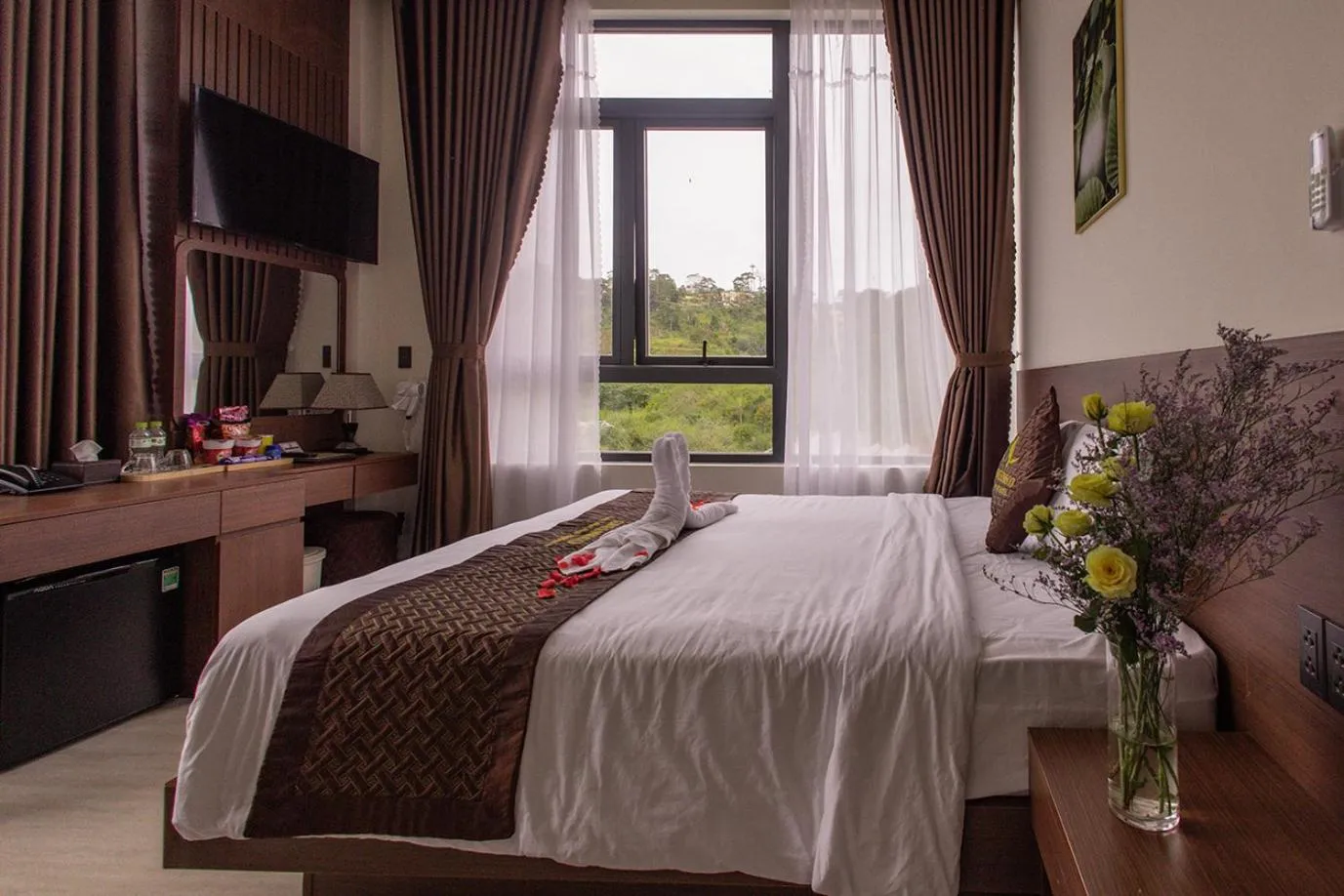 Bedroom, Bed in GREENECO DA LAT HOTEL - Khách sạn Green Eco Đà Lạt