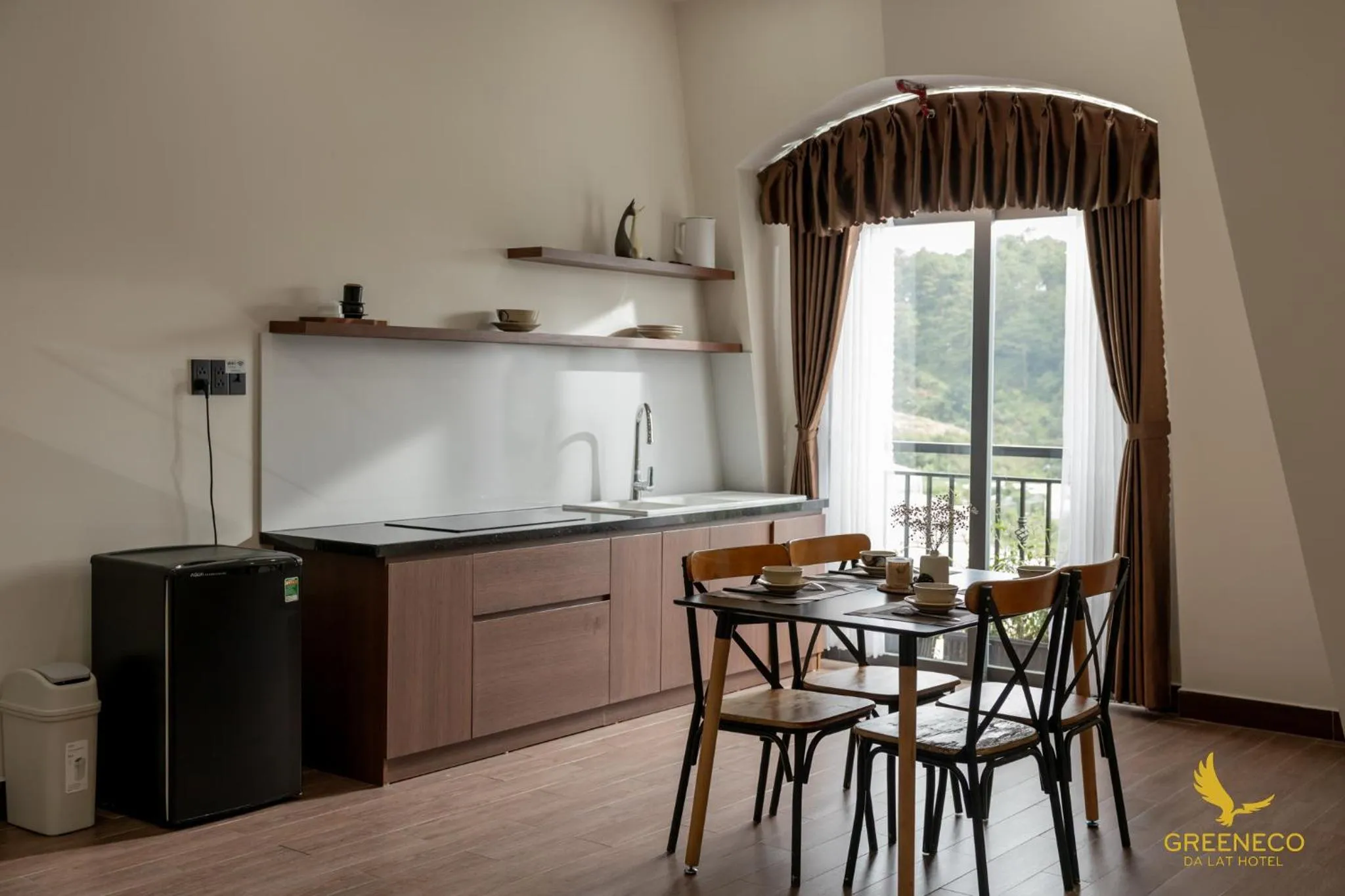 stove in GREENECO DA LAT HOTEL - Khách sạn Green Eco Đà Lạt