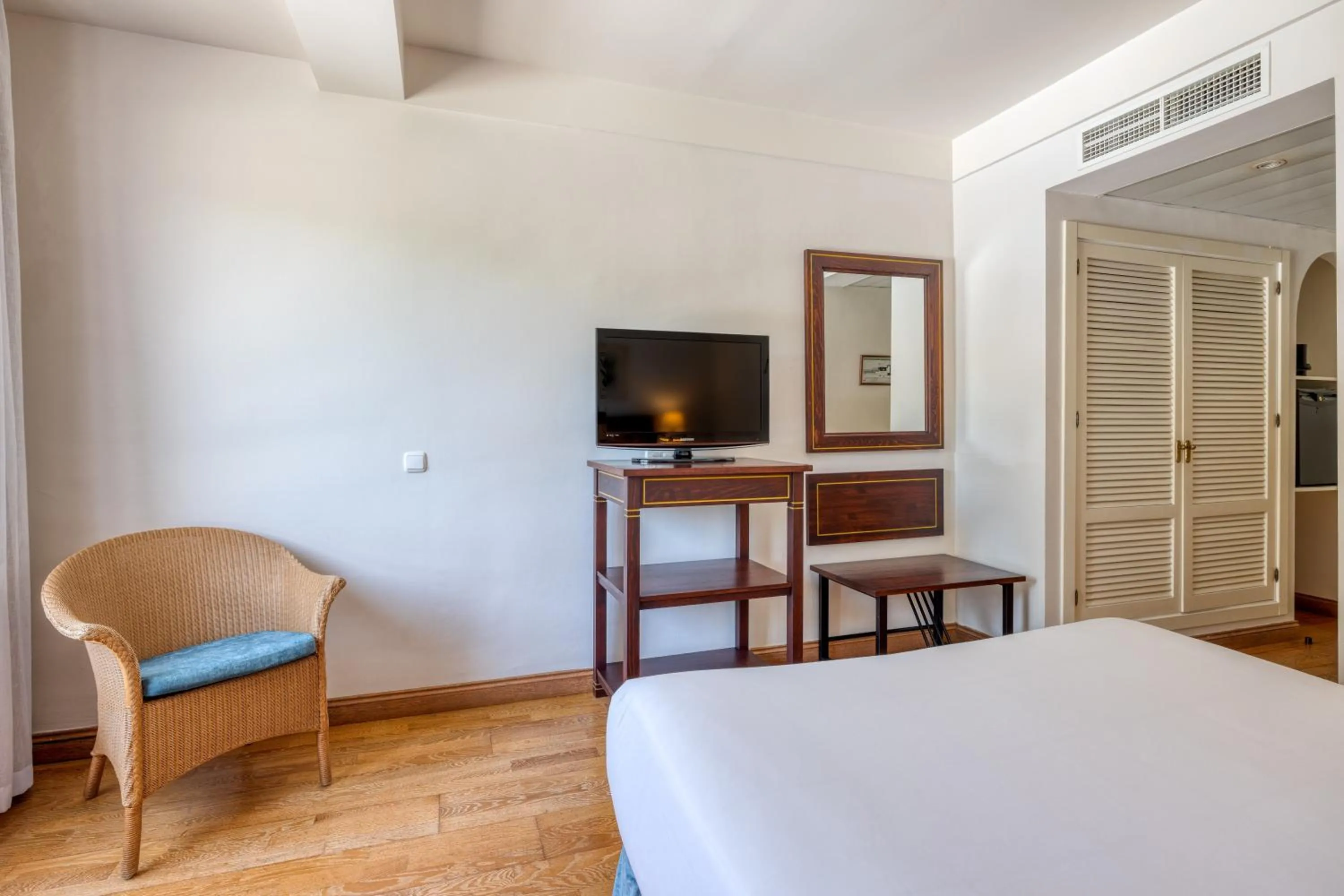 Bedroom, Bed in AZZ Guadacorte Campo de Gibraltar