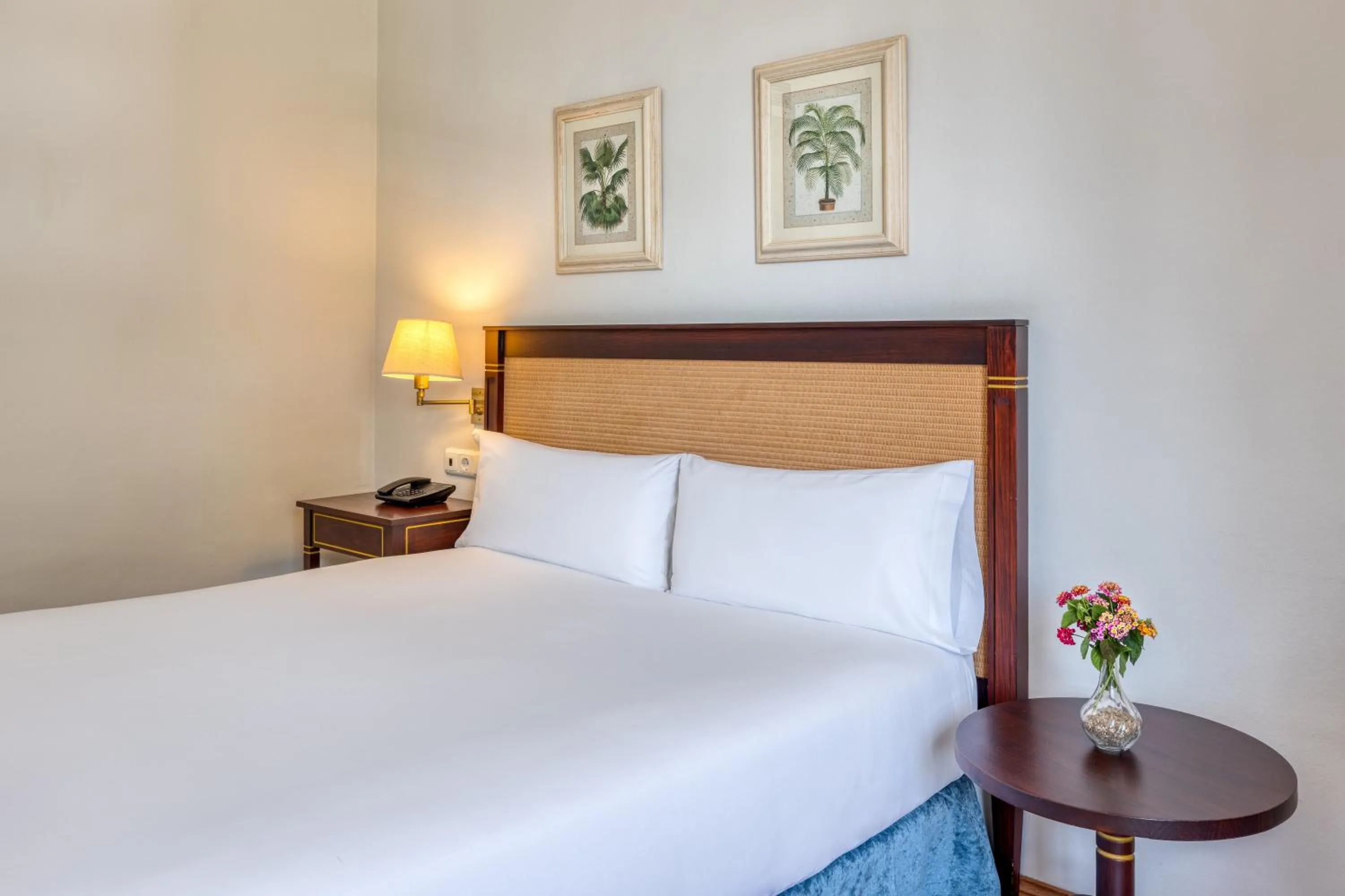 Bed in AZZ Guadacorte Campo de Gibraltar