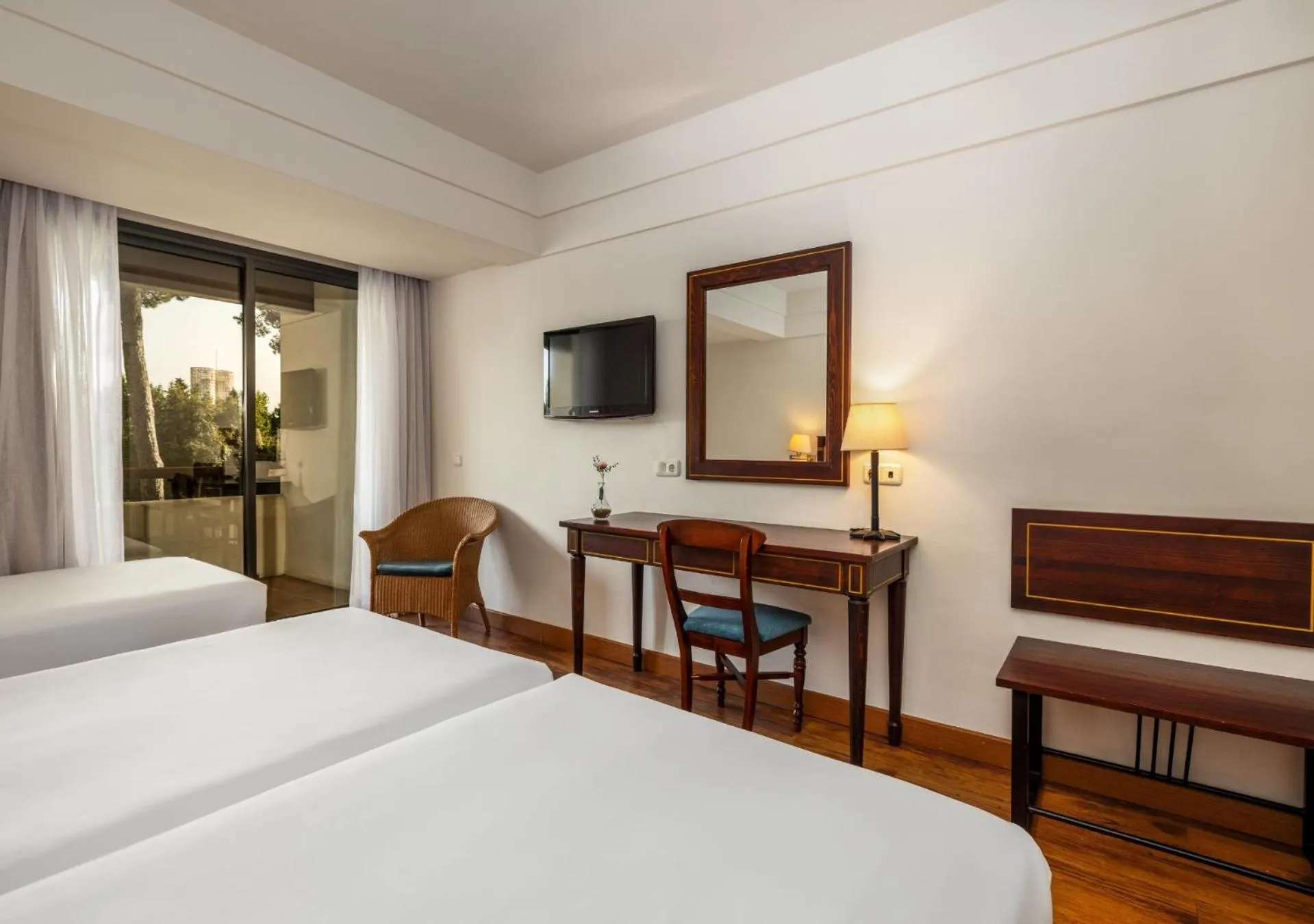 Photo of the whole room, Bed in AZZ Guadacorte Campo de Gibraltar