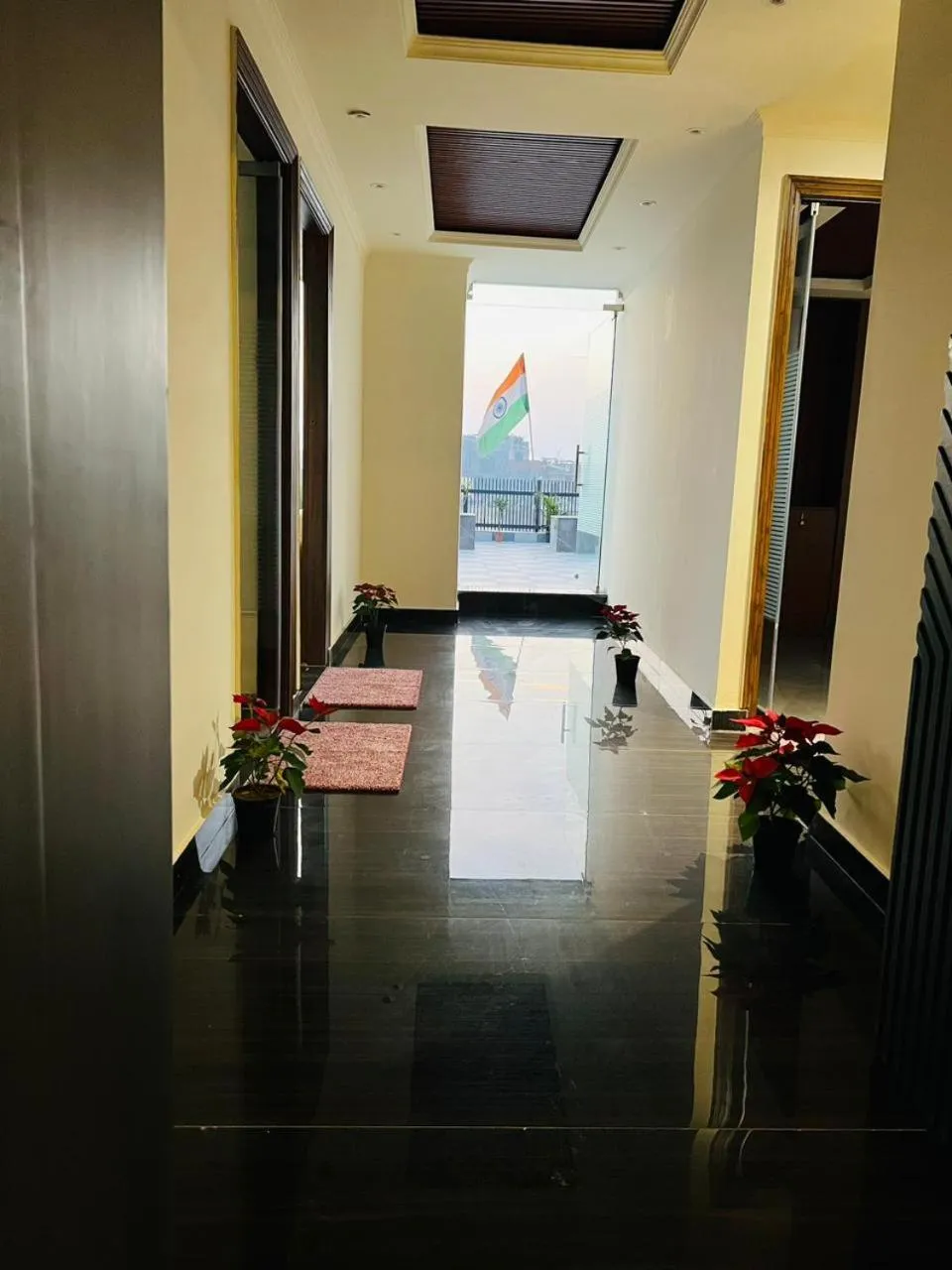 Inner courtyard view in Hotel RIVERB