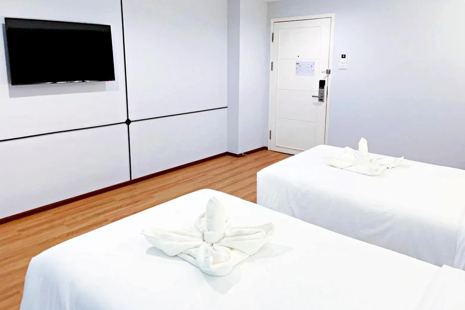 Bed in Le Srivaree Suvarnabhumi Airport Hotel