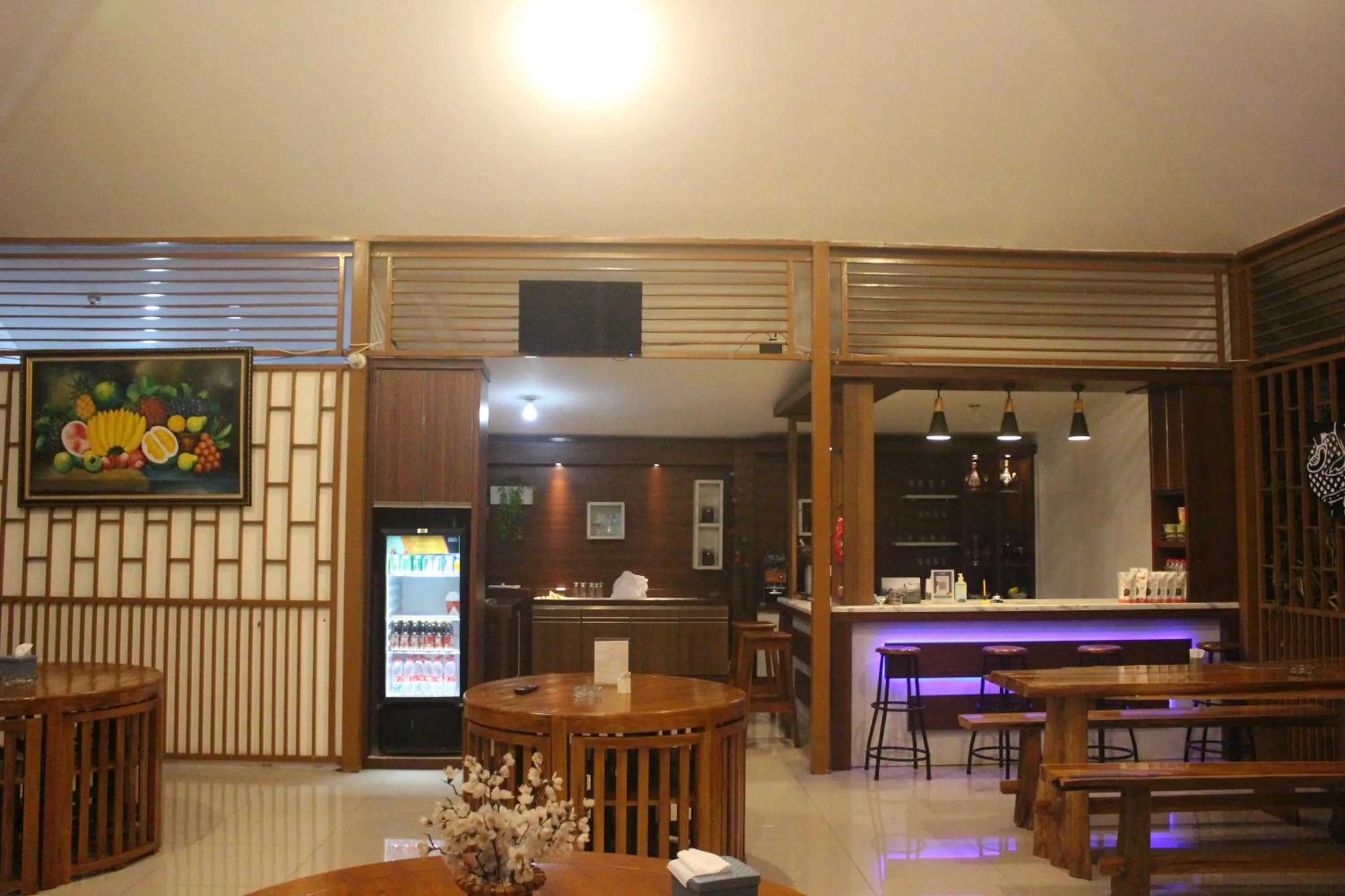 Restaurant/places to eat in Aluky Hotel
