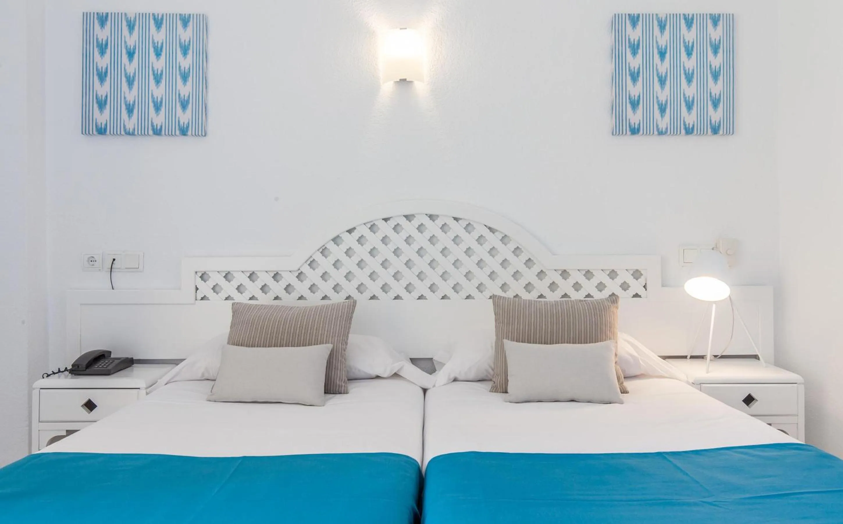 Photo of the whole room, Bed in BLUESEA Costa Verde