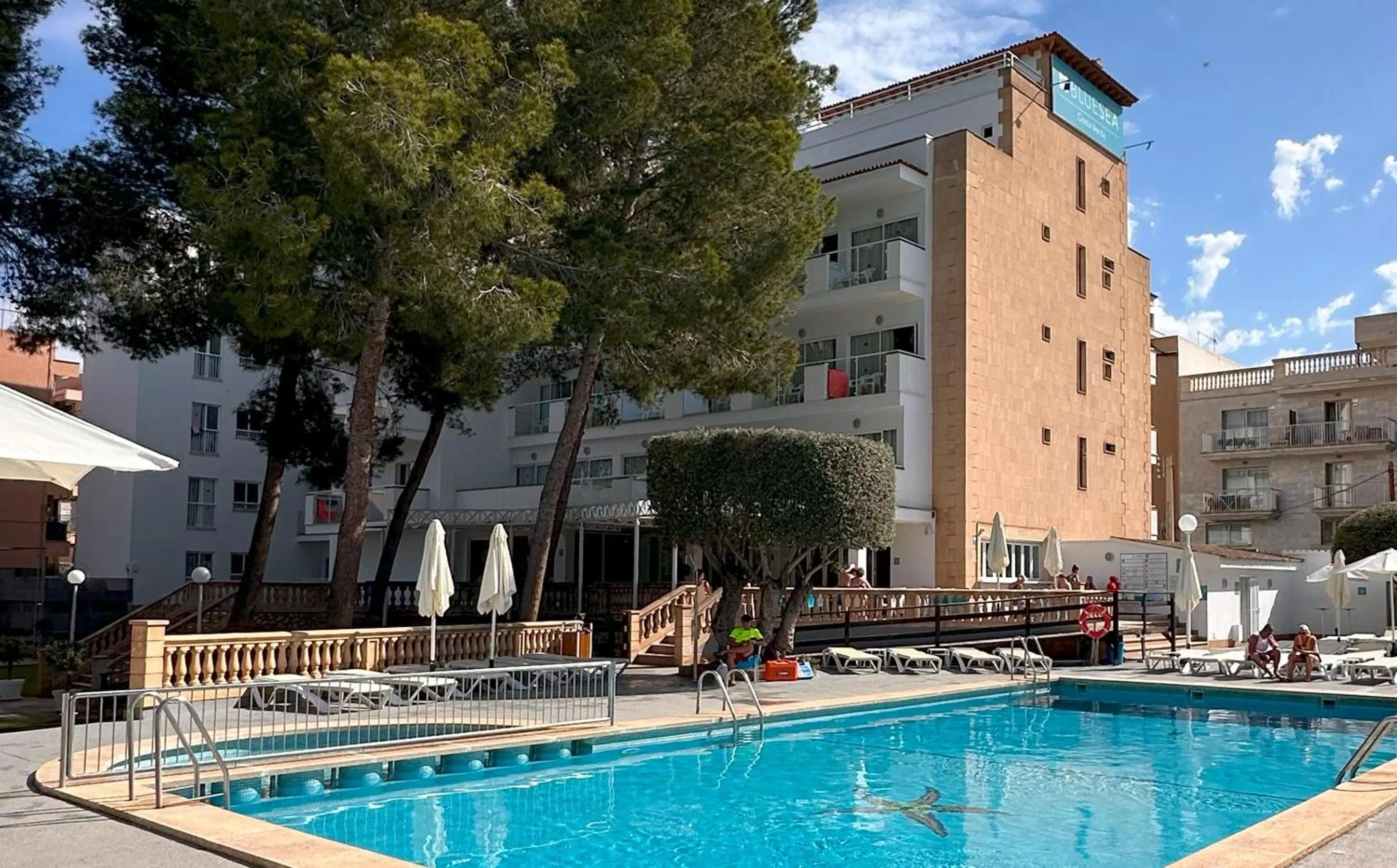 Swimming pool in BLUESEA Costa Verde