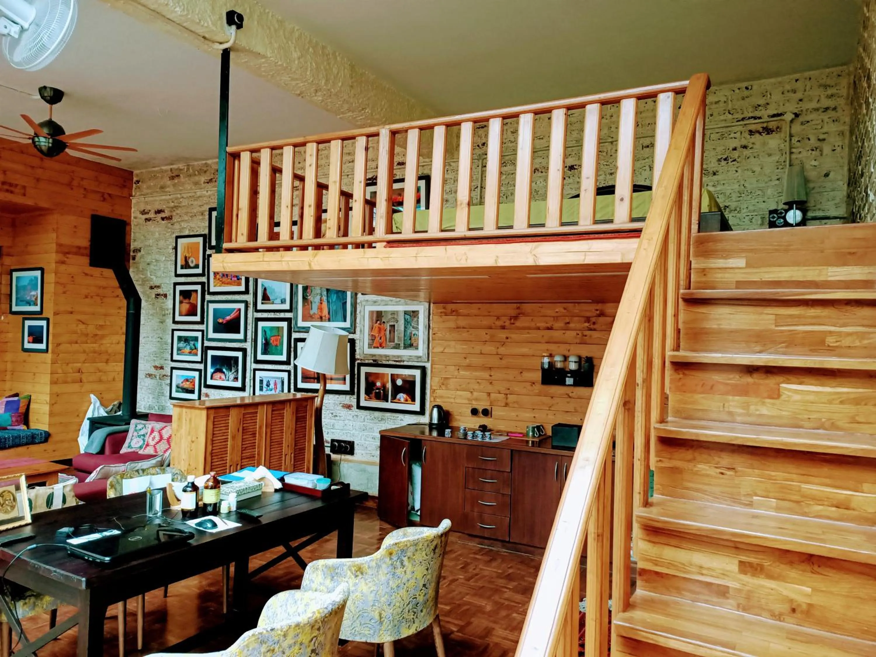 Kitchen or kitchenette in SaffronStays Ekam Walnut Suite, Chail