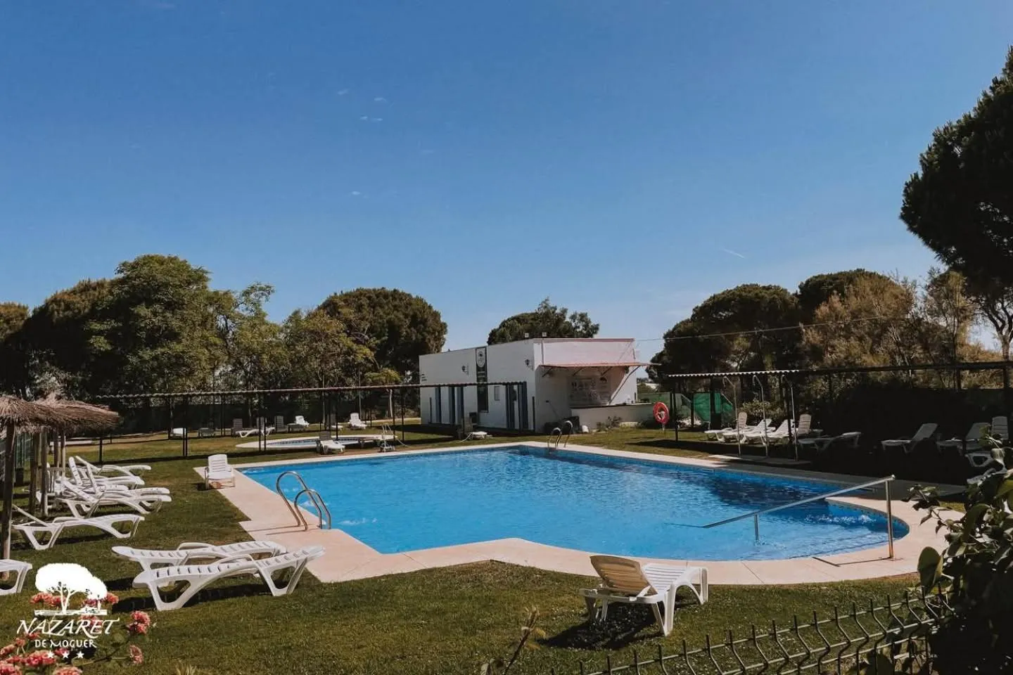 Swimming pool in Complejo Turístico Rural Nazaret De Moguer